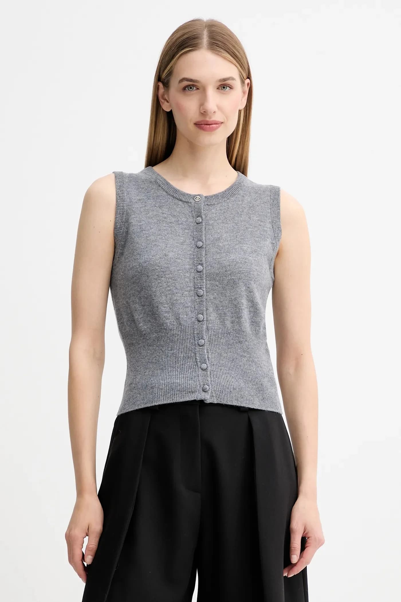 Шерстяной жилет