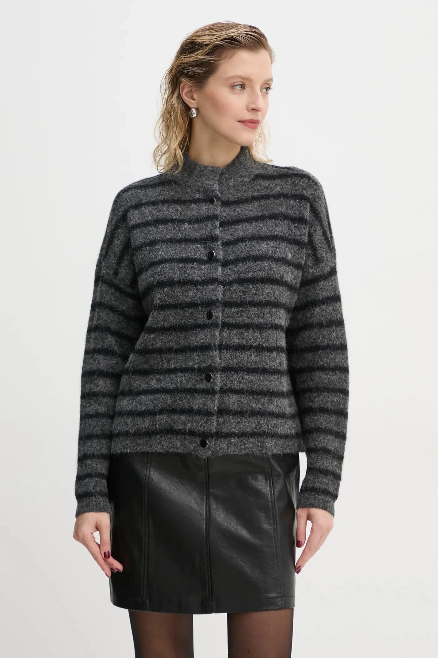 Шерстяной кардиган