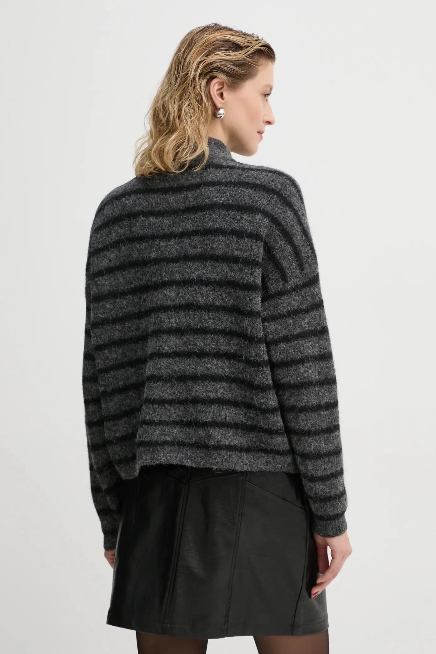 Шерстяной кардиган - фото 3