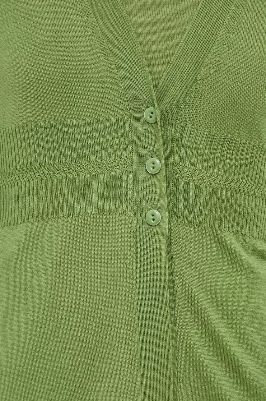 Футболка и шерстяной кардиган - фото 7