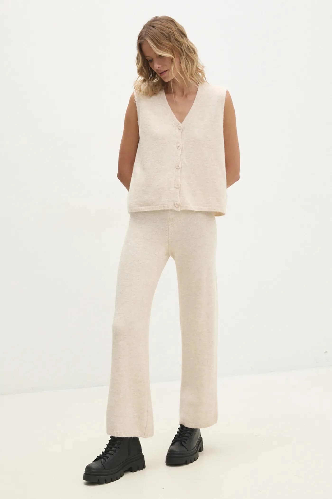 Шерстяной жилет - фото 2