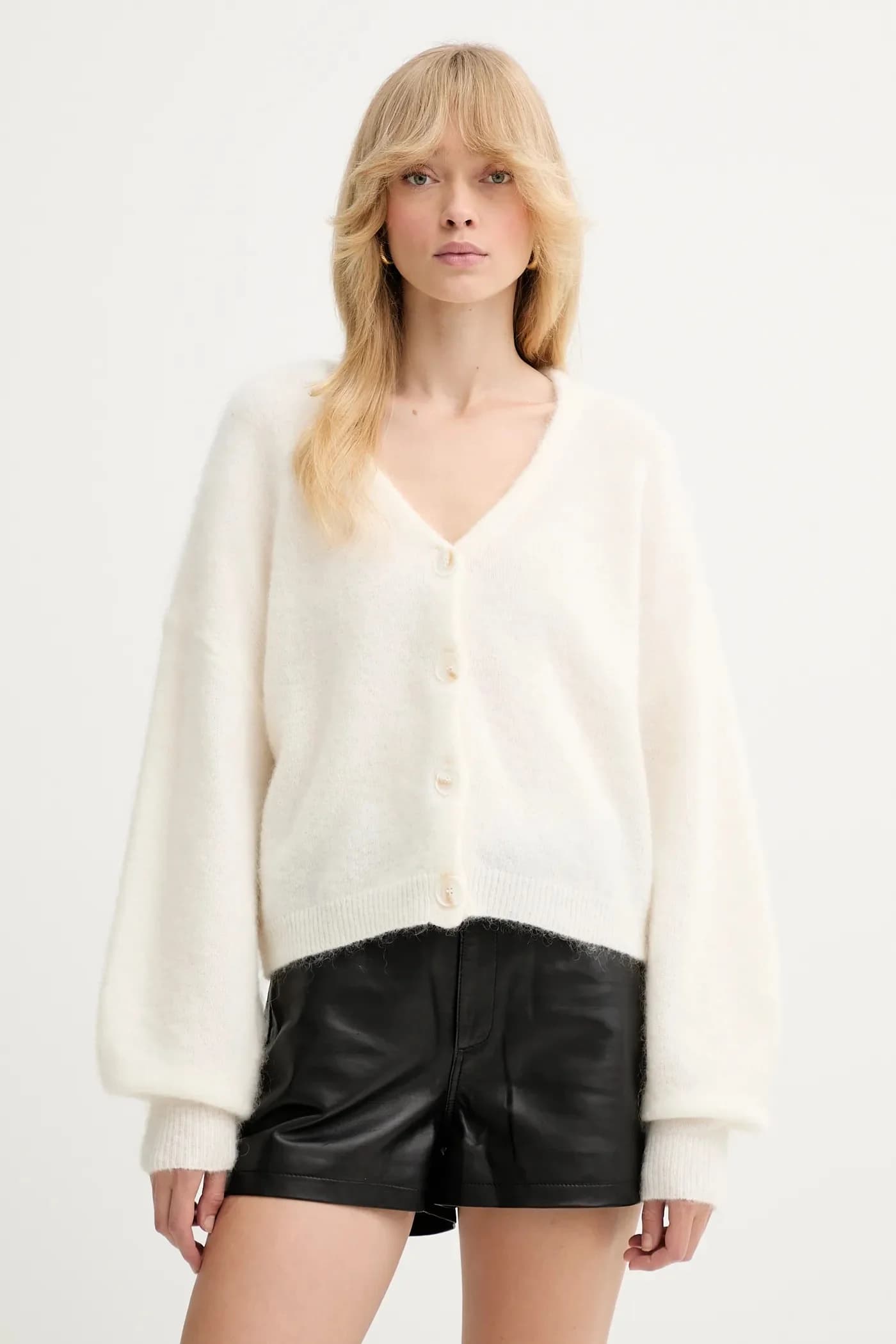 Шерстяной кардиган