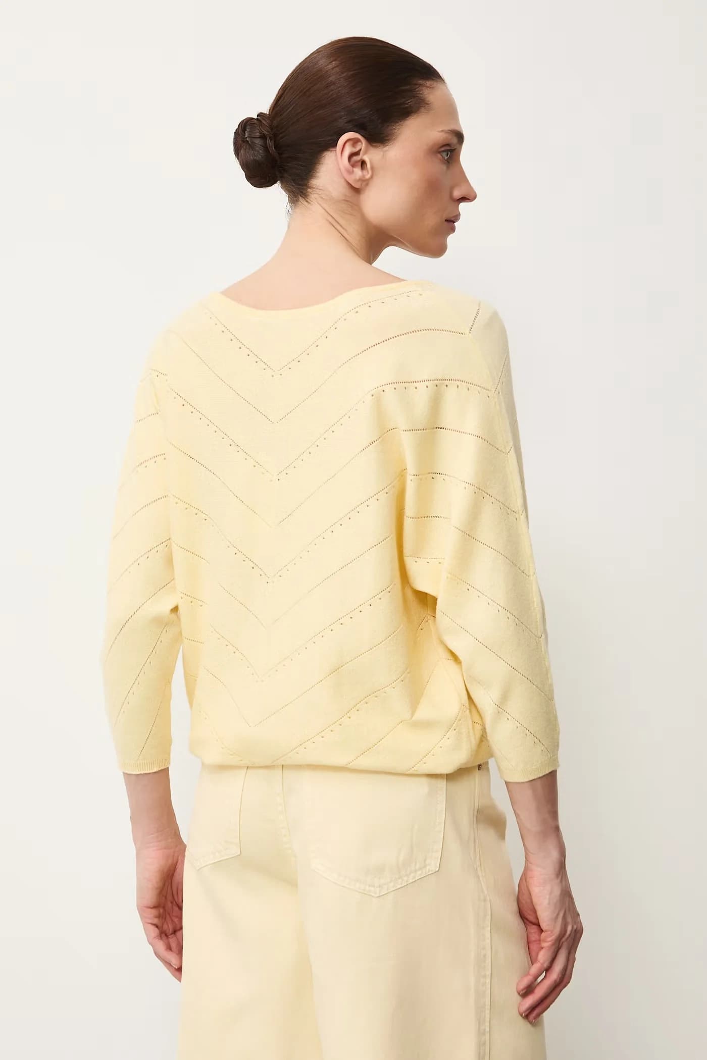 Женский ажурный свитер - фото 3