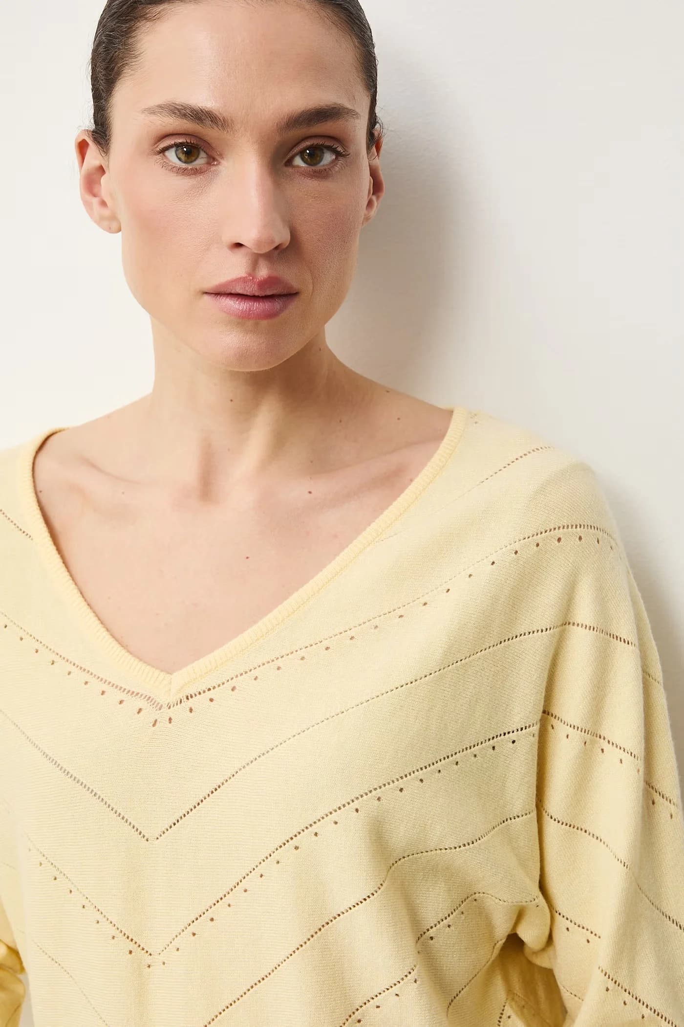 Женский ажурный свитер - фото 4