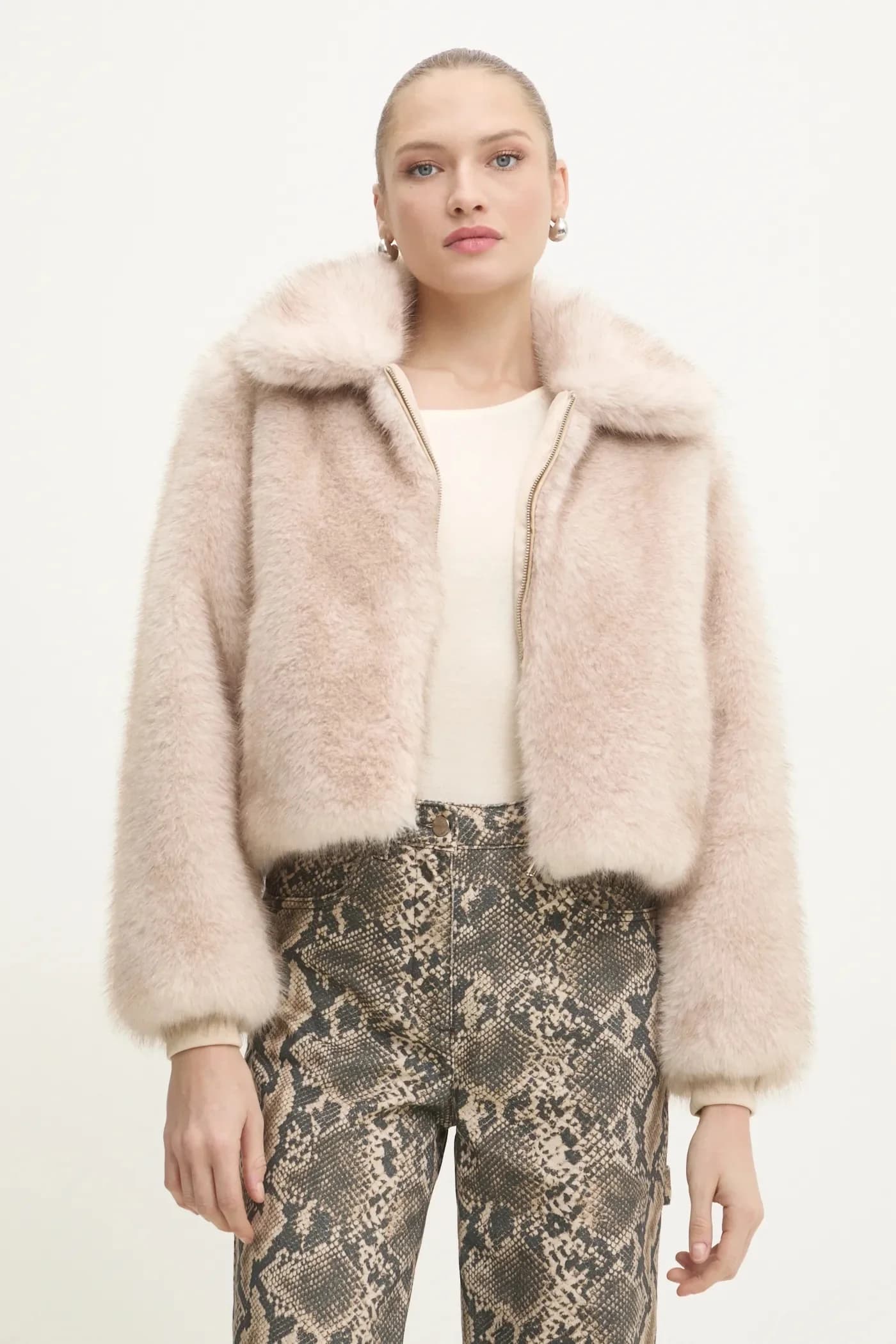 Куртка - фото 2