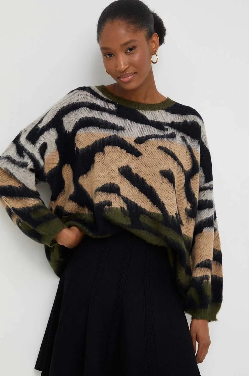 Свитер из смесовой шерсти