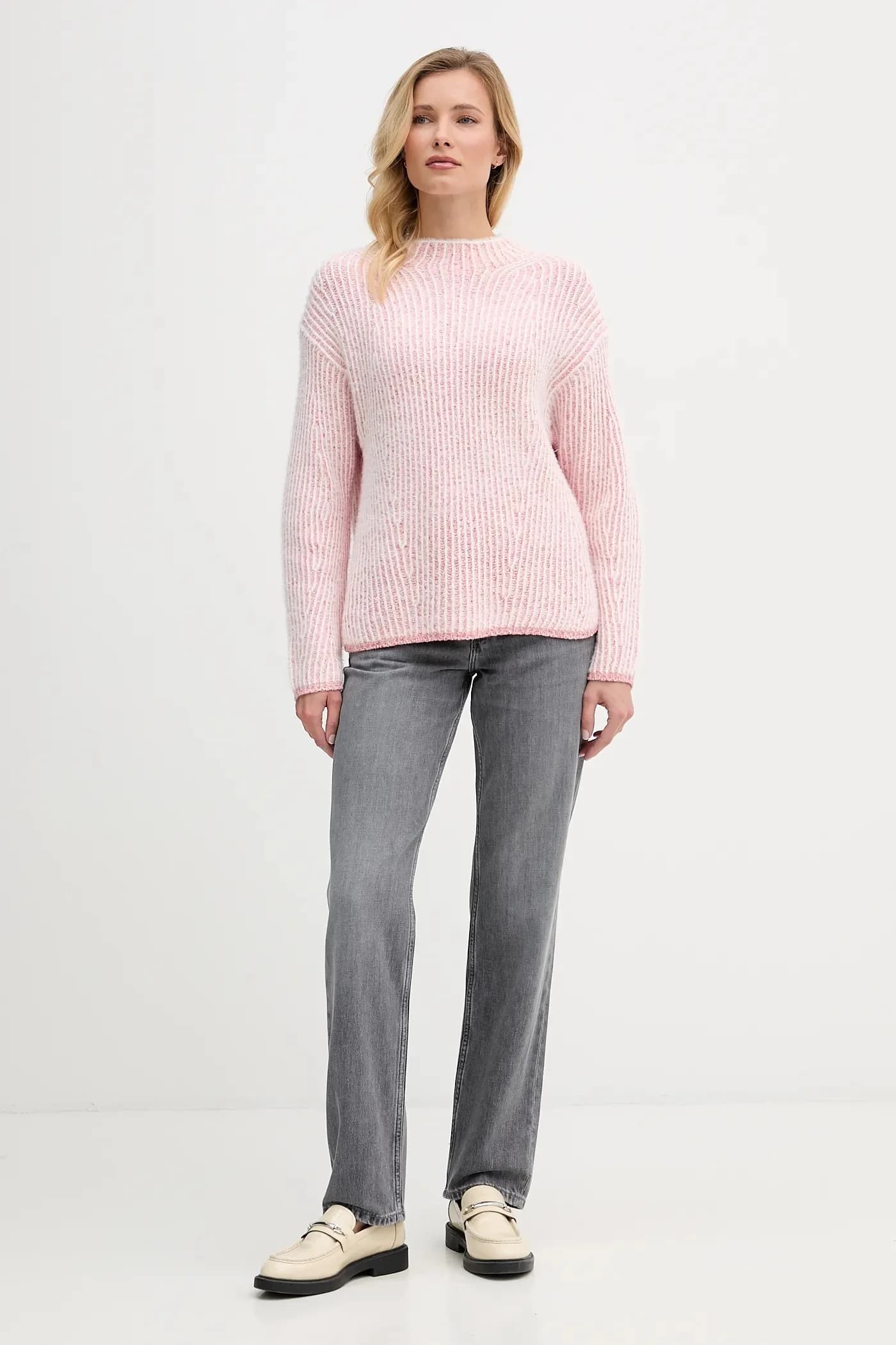 Свитер - фото 2