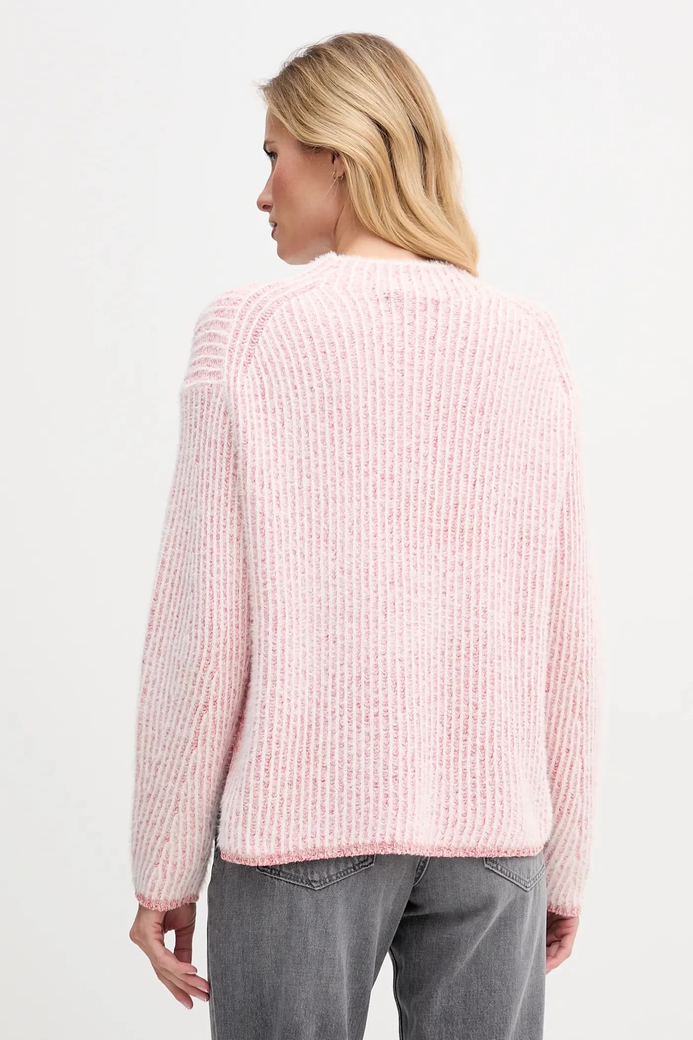 Свитер - фото 3