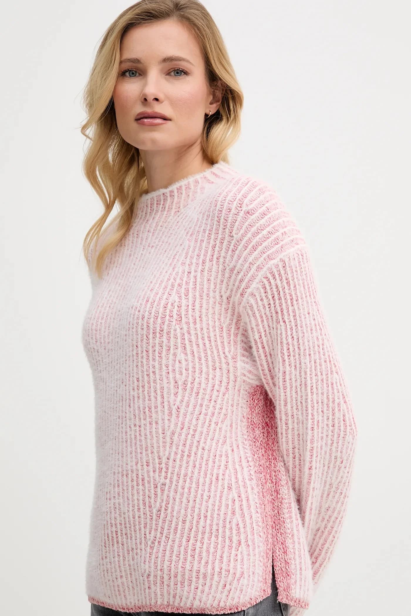 Свитер - фото 4