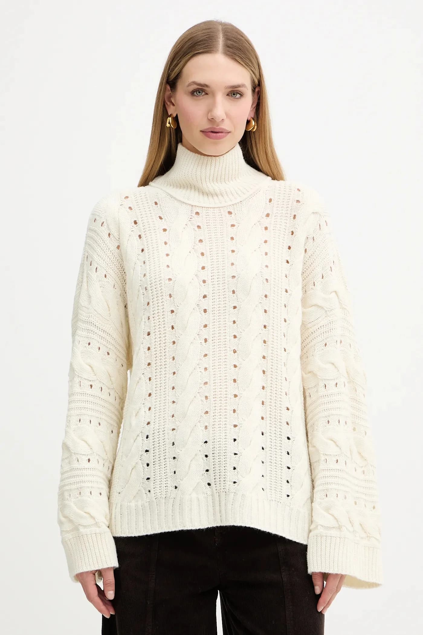 Шерстяной свитер