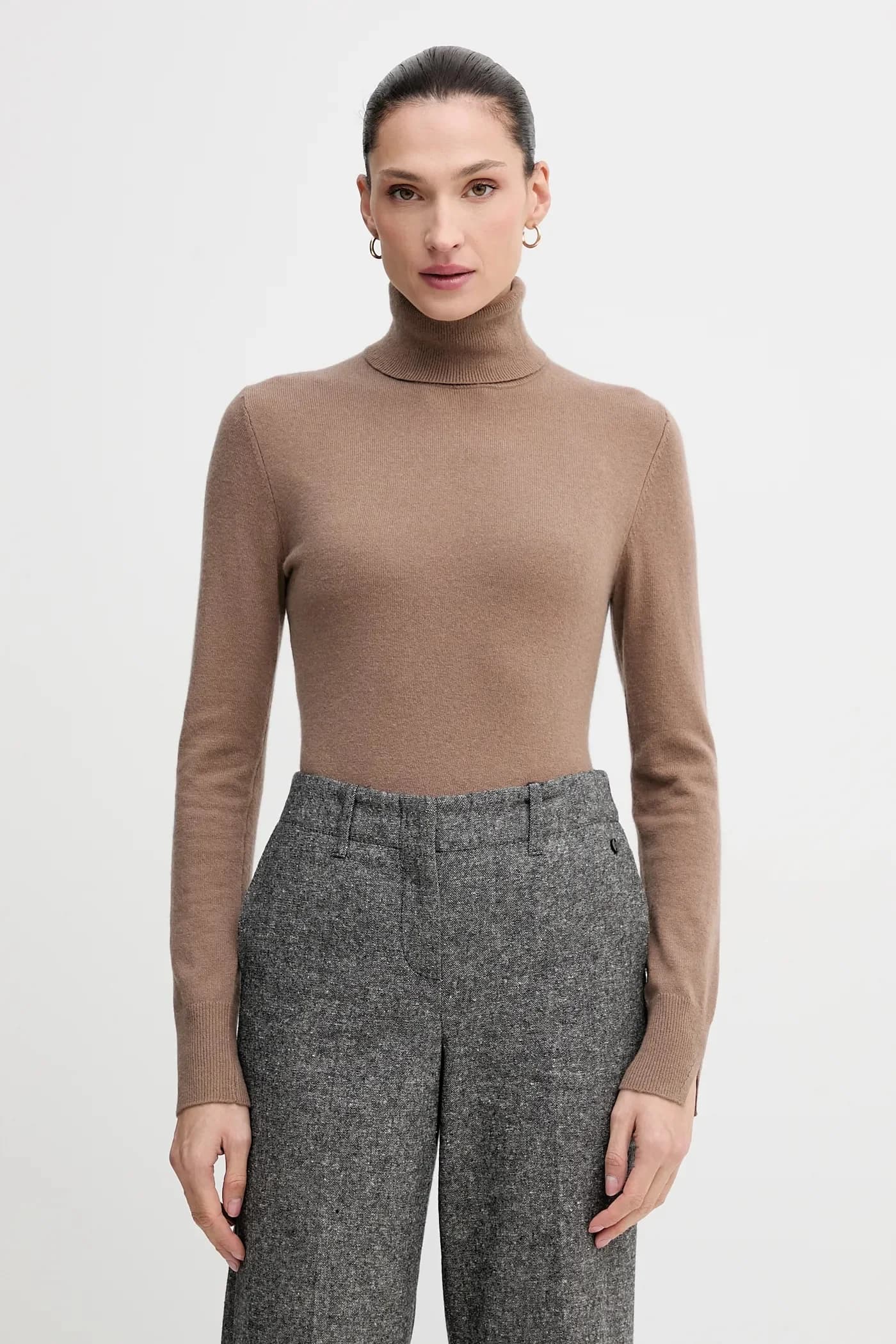 Свитер из смесовой шерсти