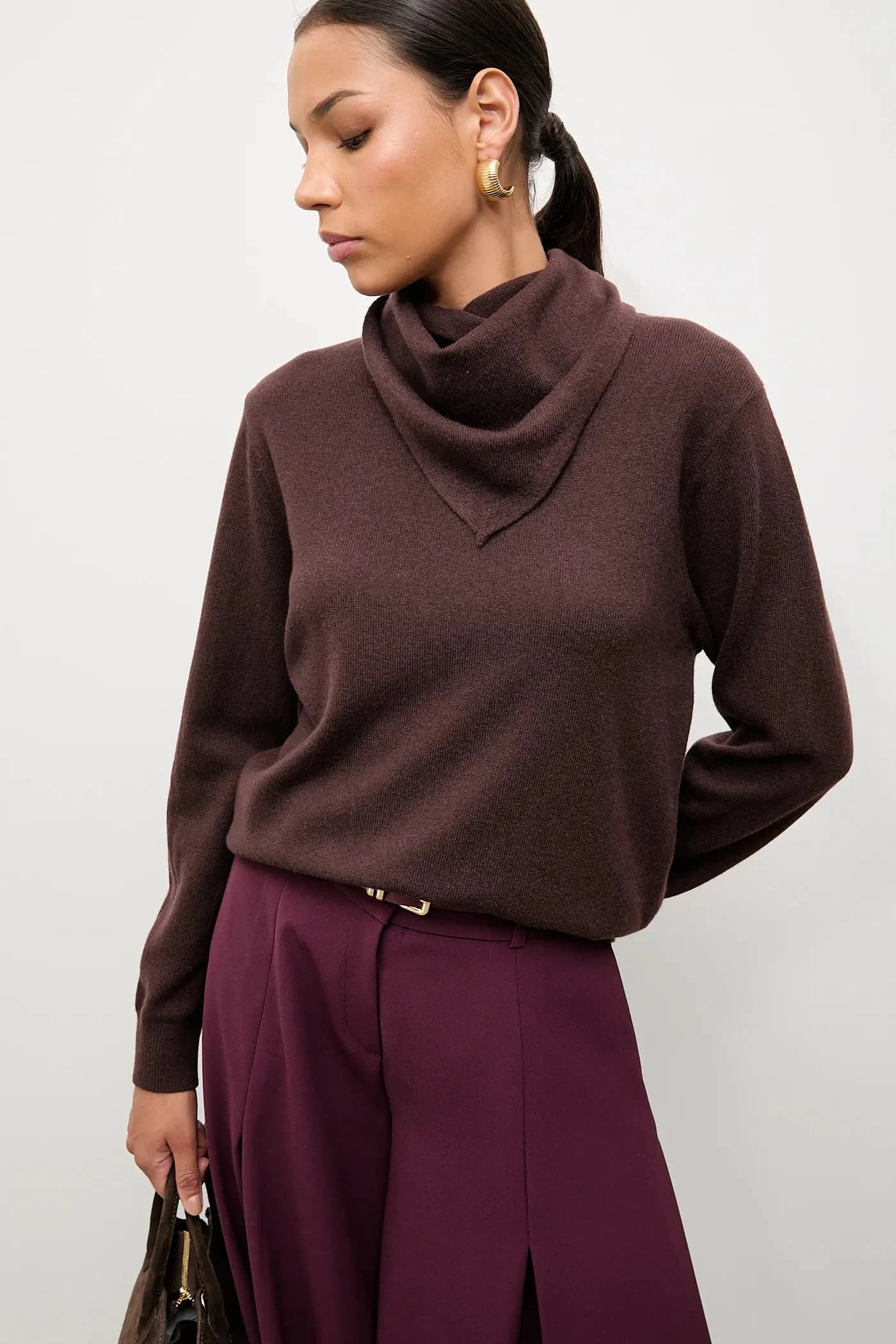 Свитер из мериносовой шерсти с шарфом - фото 5