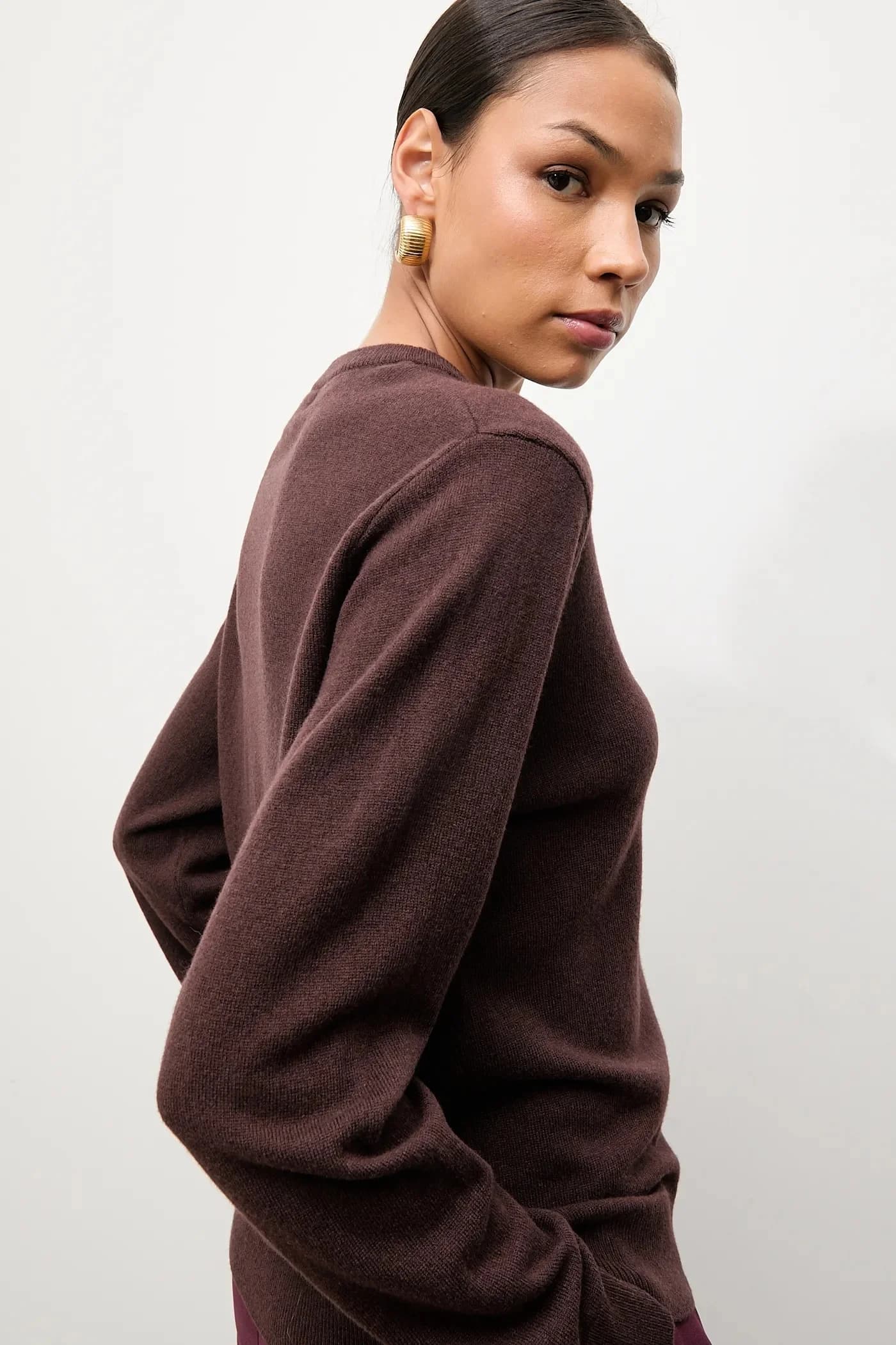 Свитер из мериносовой шерсти с шарфом - фото 7