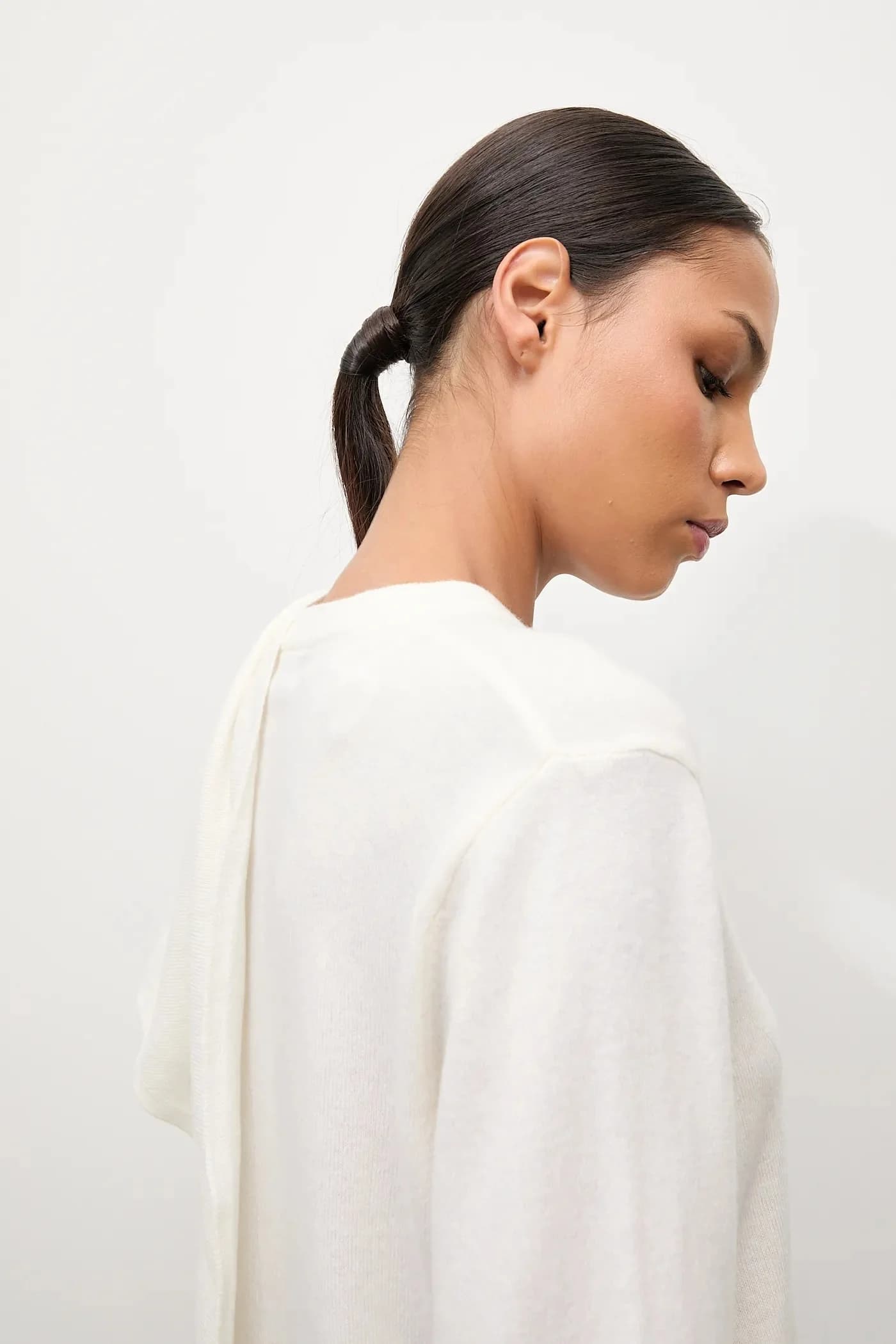 Свитер из мериносовой шерсти с шарфом - фото 8