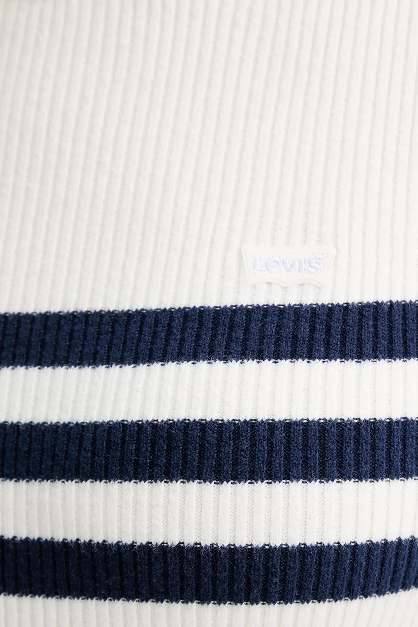 Свитер - фото 5