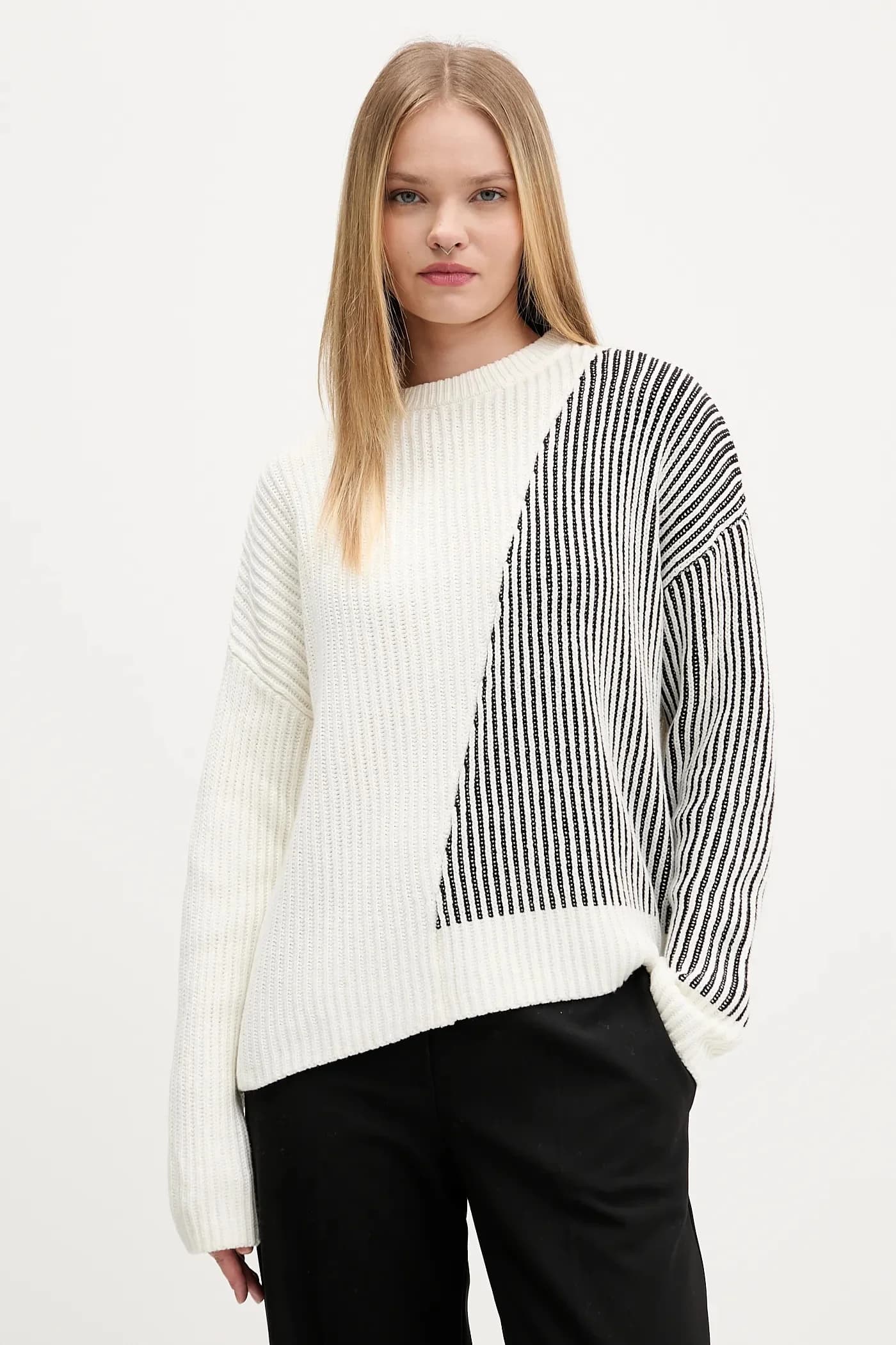 НОМЕ свитер