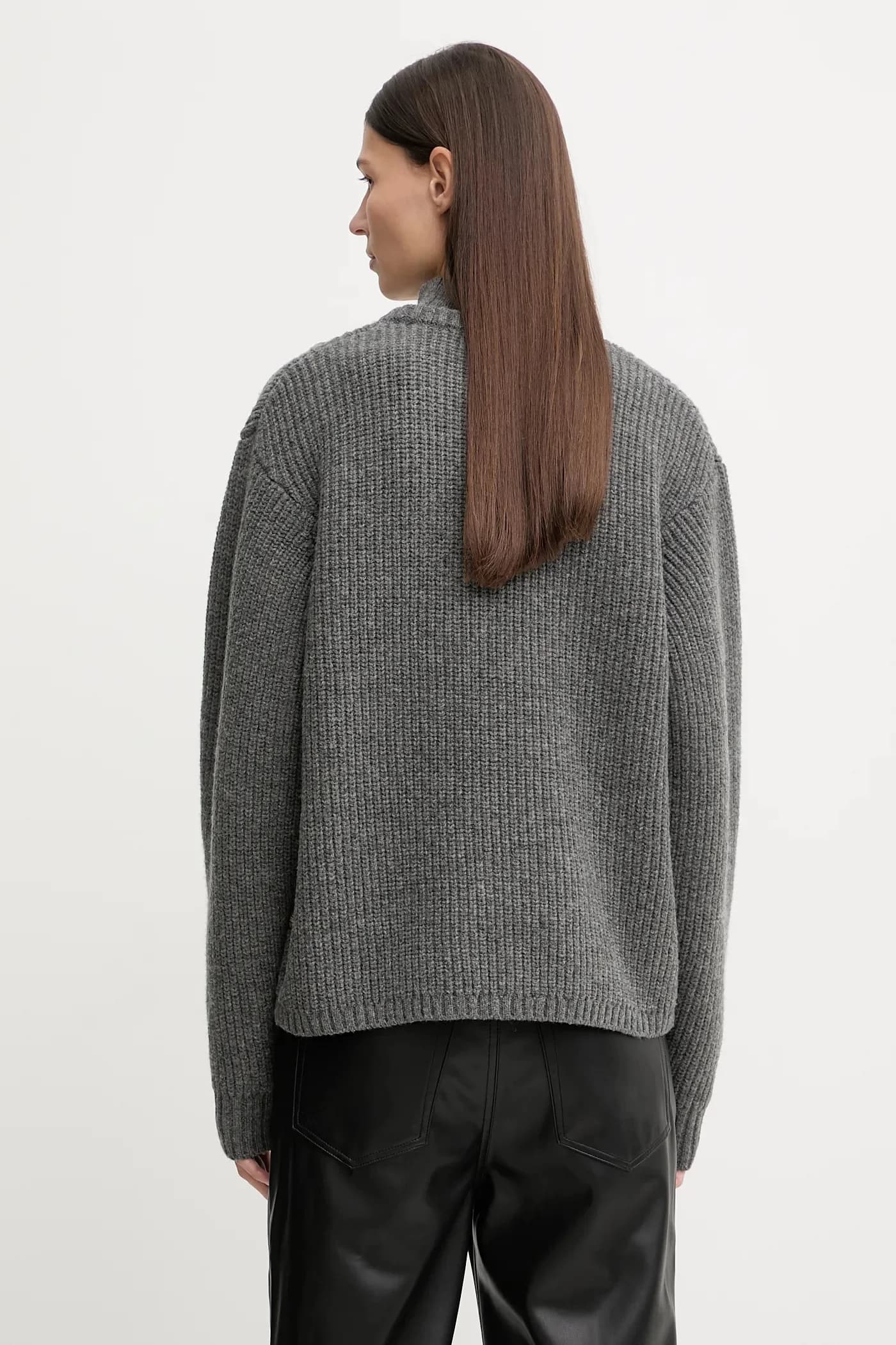 Свитер из кабельной шерсти - фото 3