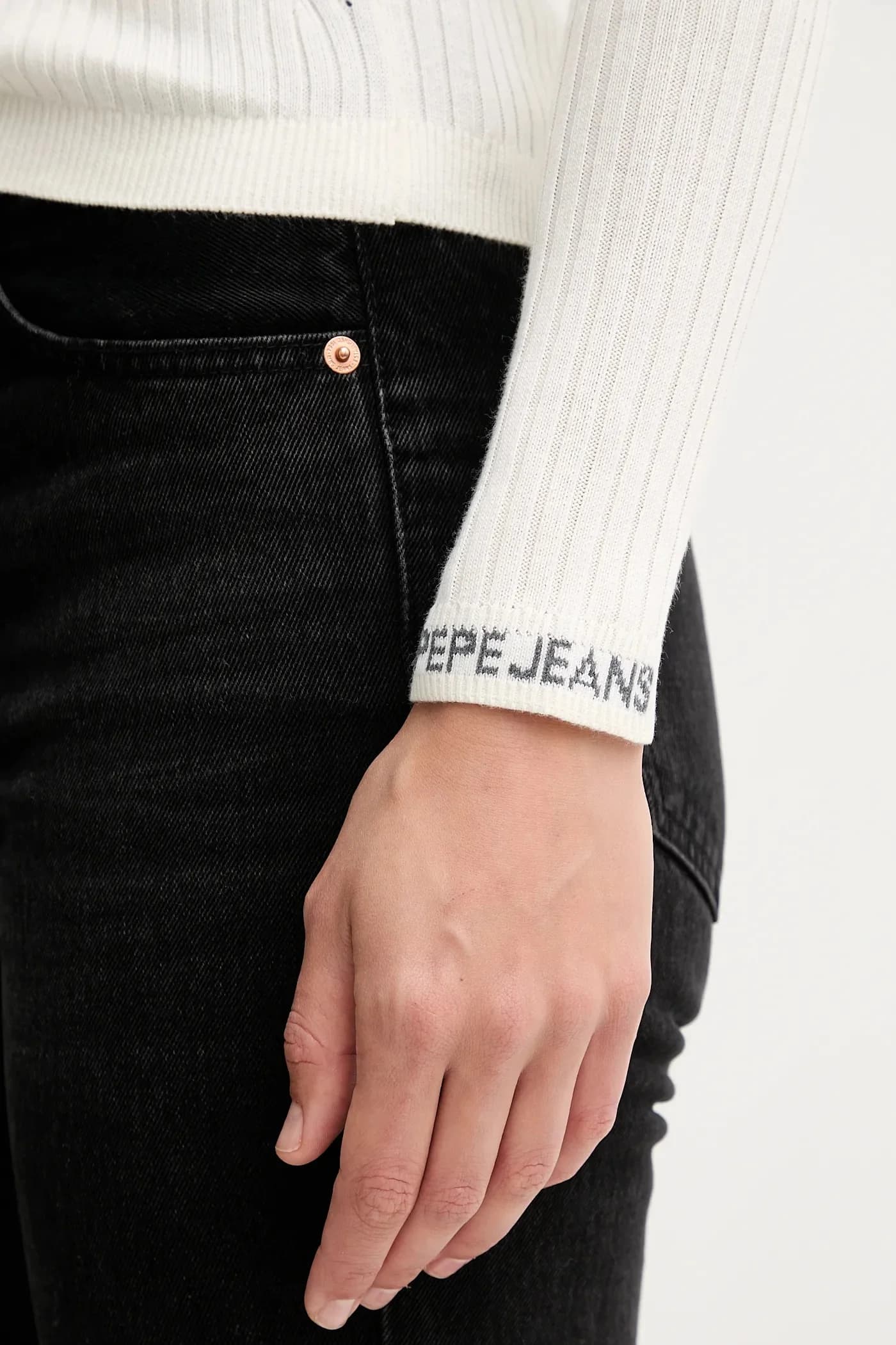 Свитер - фото 5