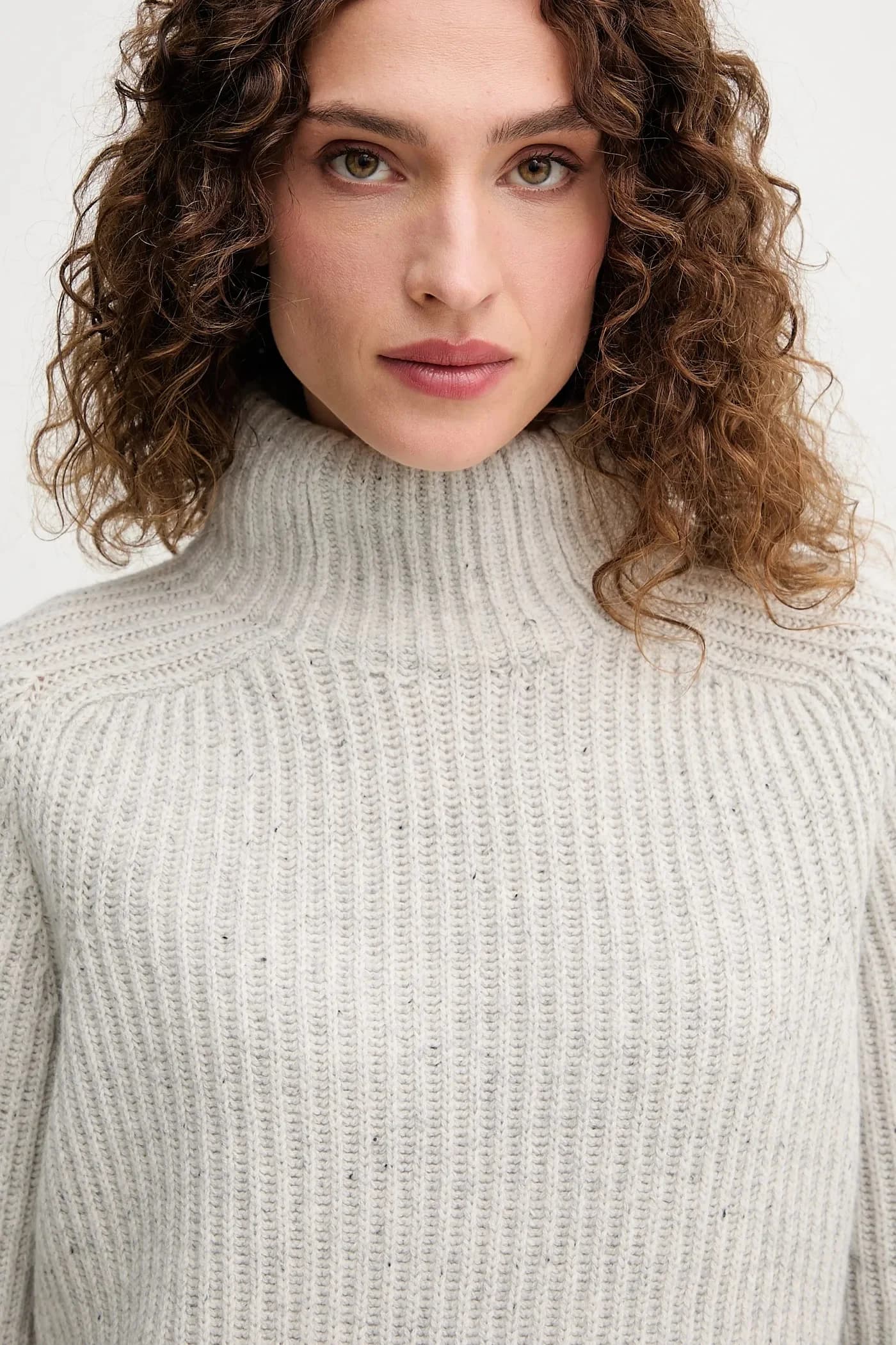 Шерстяной свитер - фото 4