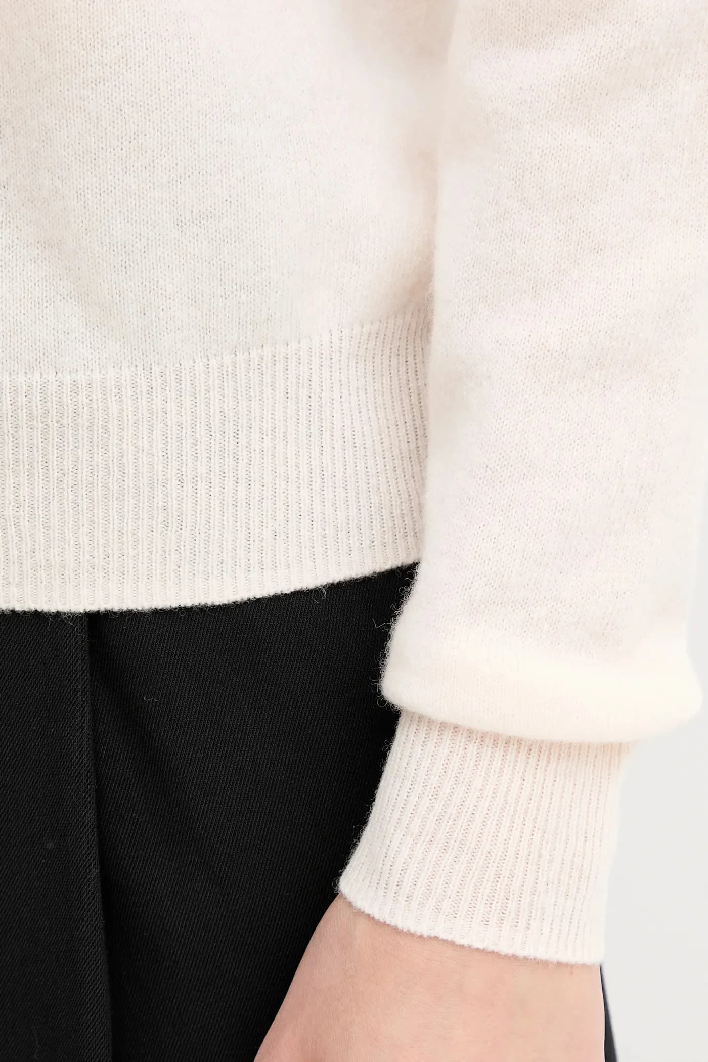 Шерстяной свитер - фото 5