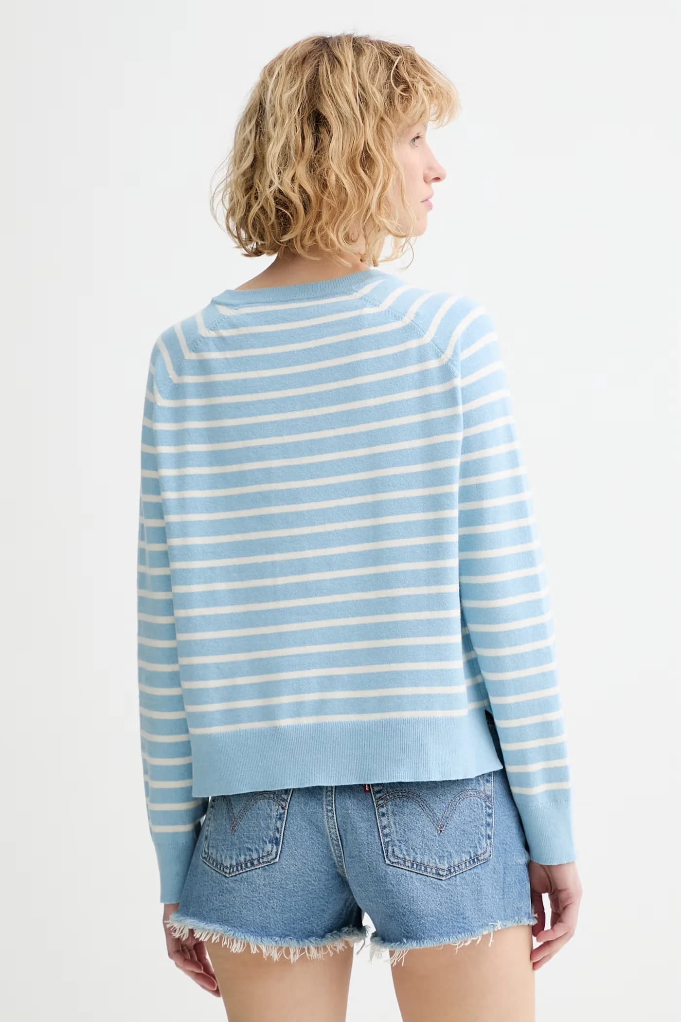 Свитер TARA SUPER SOFT с V-образным вырезом - фото 3