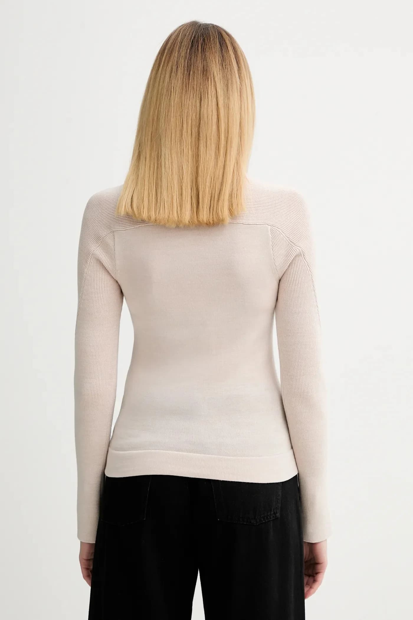 Свитер из основной шерсти - фото 3