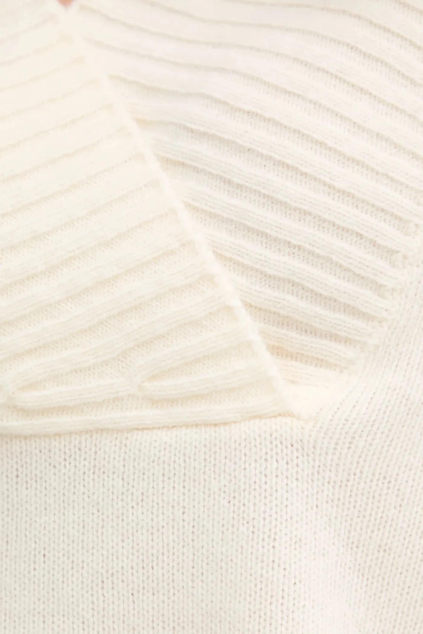 Свитер из смесовой шерсти - фото 5