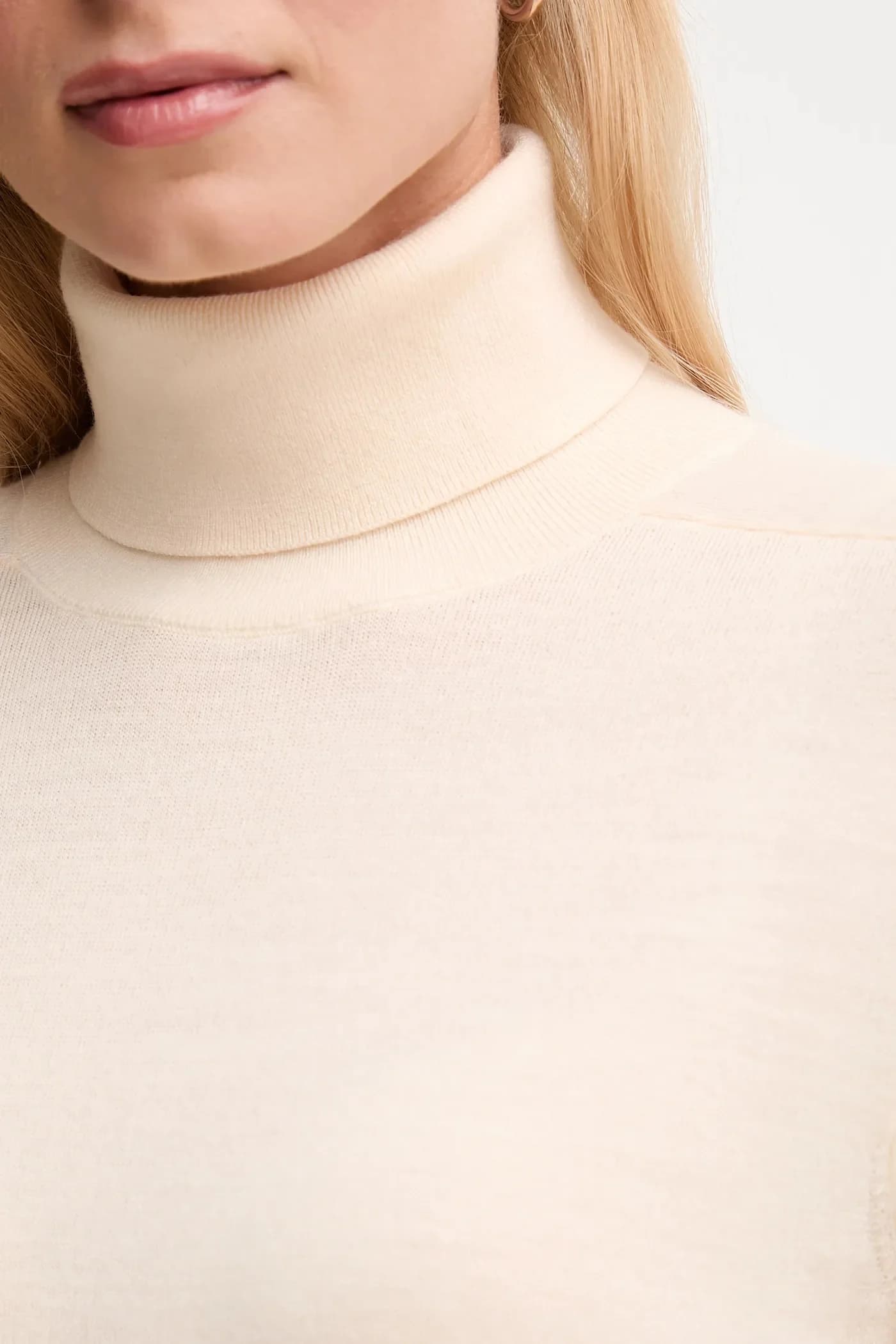 Шерстяной свитер - фото 5