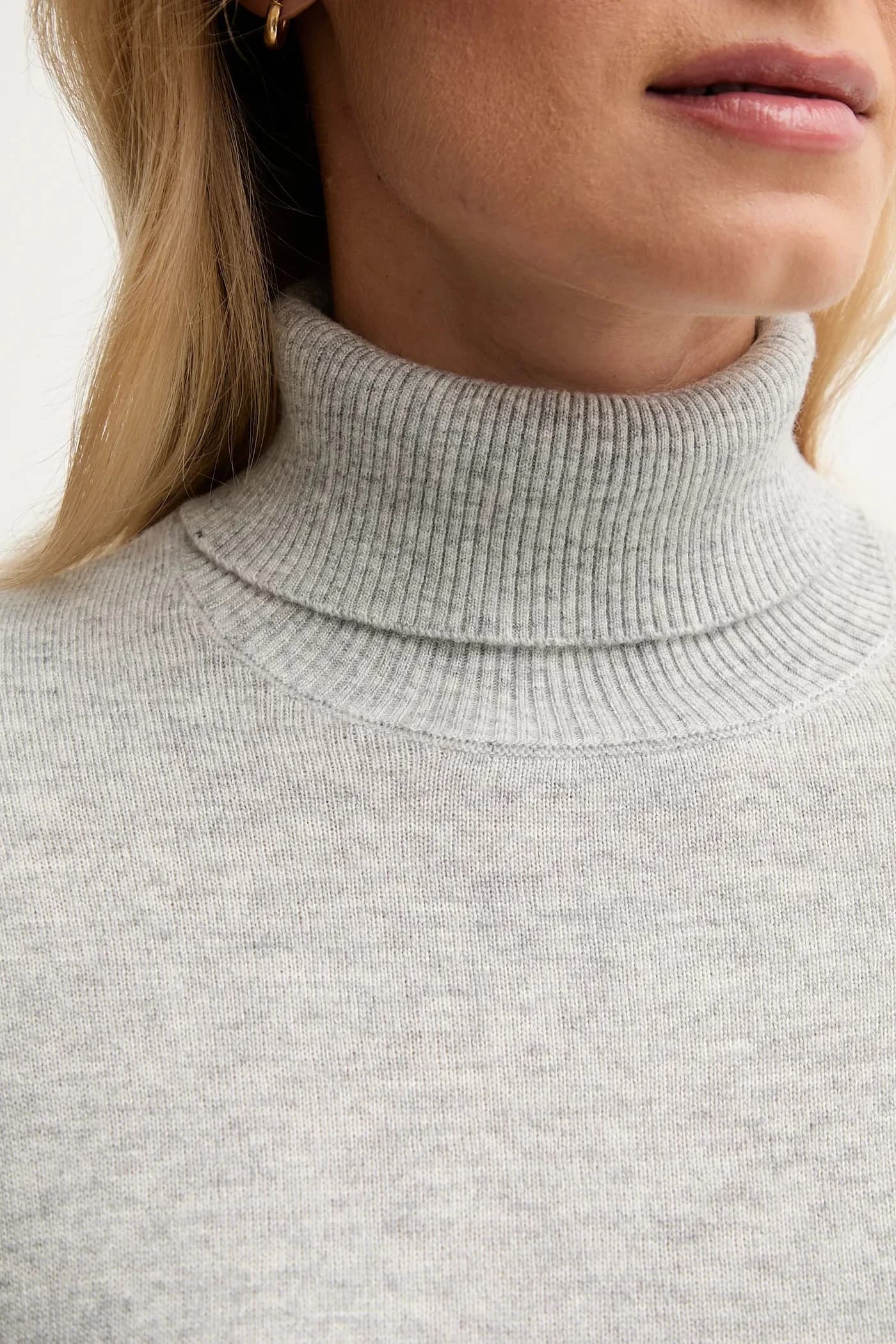 Детский свитер из смесовой шерсти - фото 5