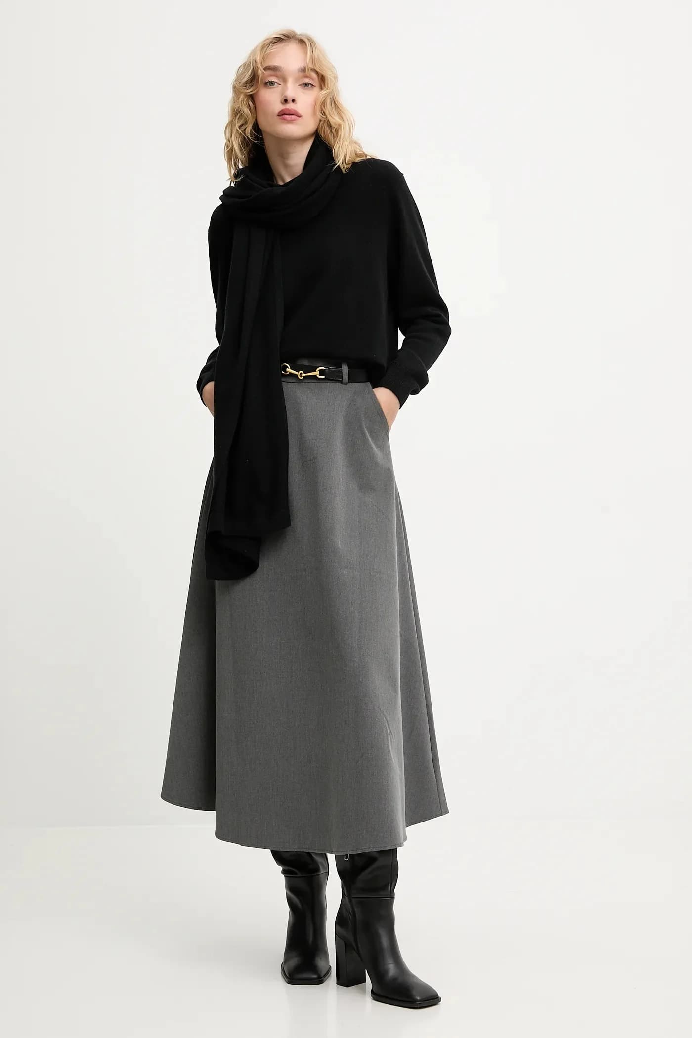 Свитер из мериносовой шерсти с шарфом - фото 2