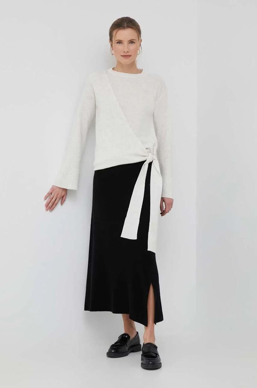 Шерстяной свитер