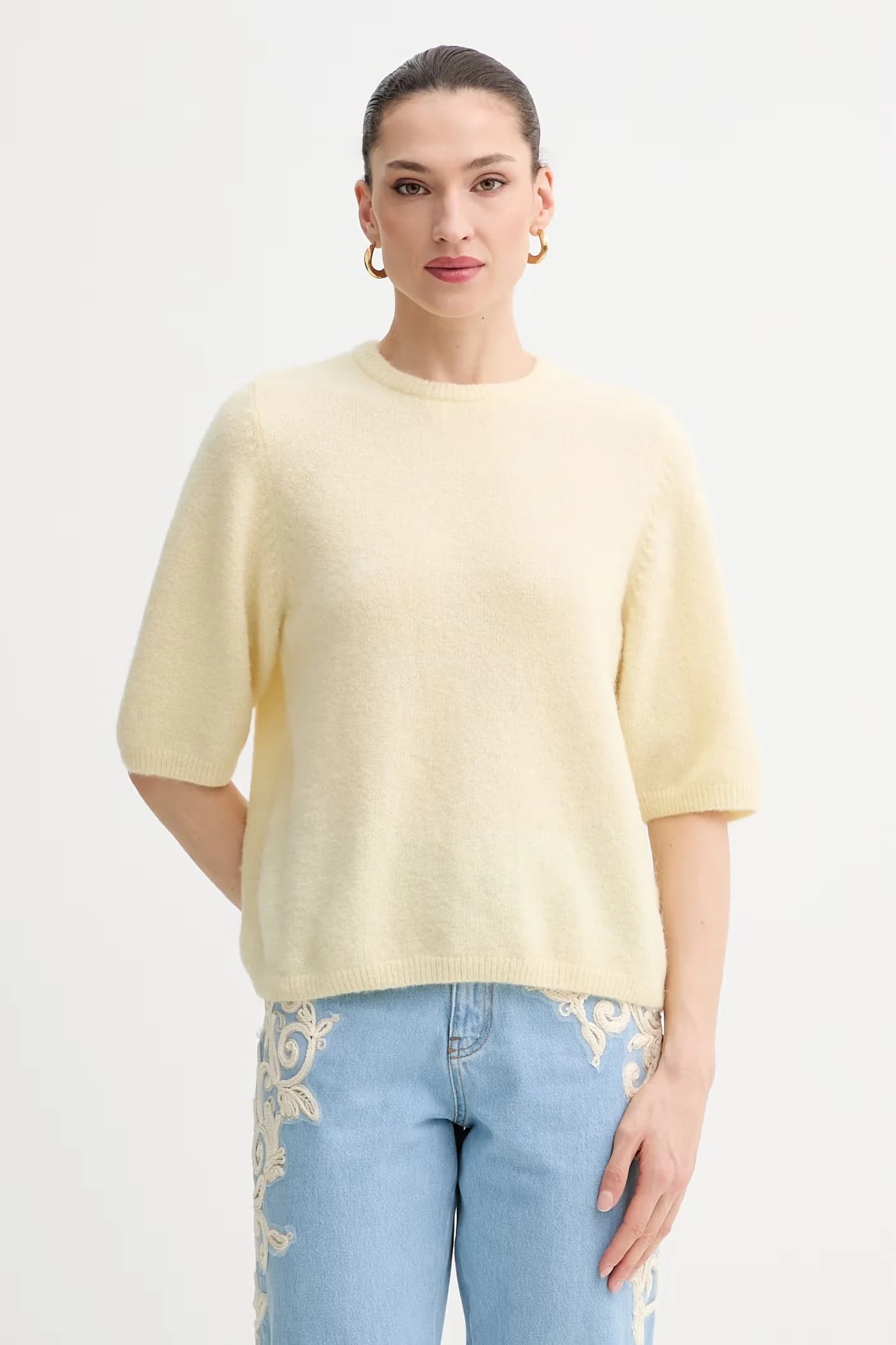 Шерстяной свитер