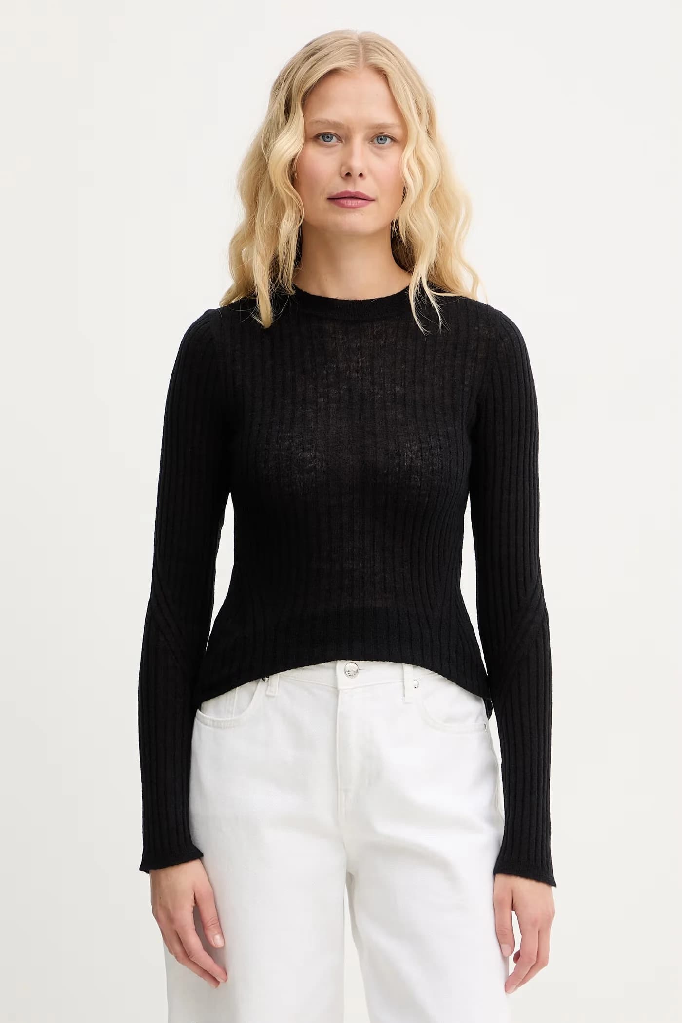 Женский свитер из шерсти C Fennoni