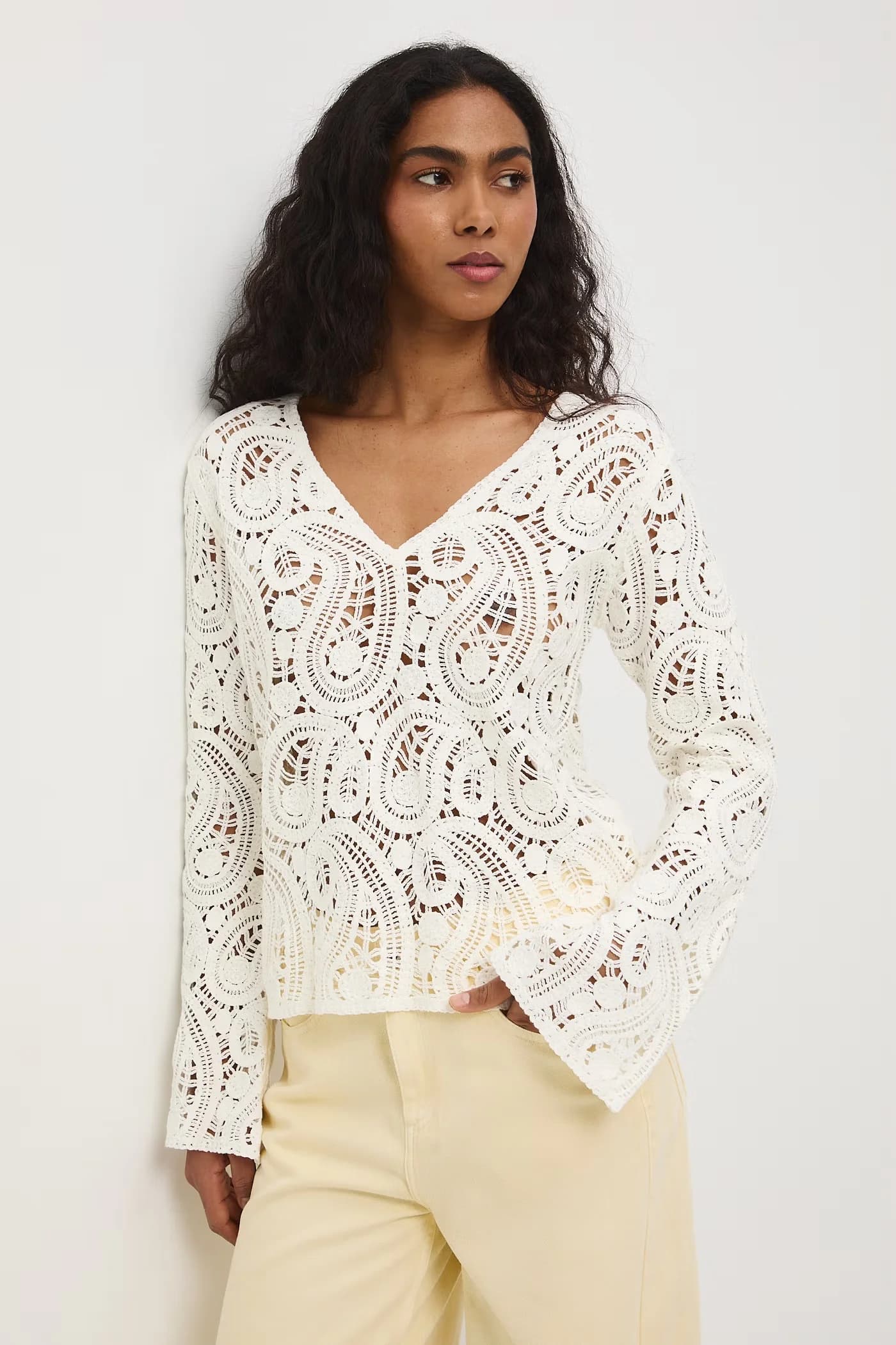 Женский ажурный свитер