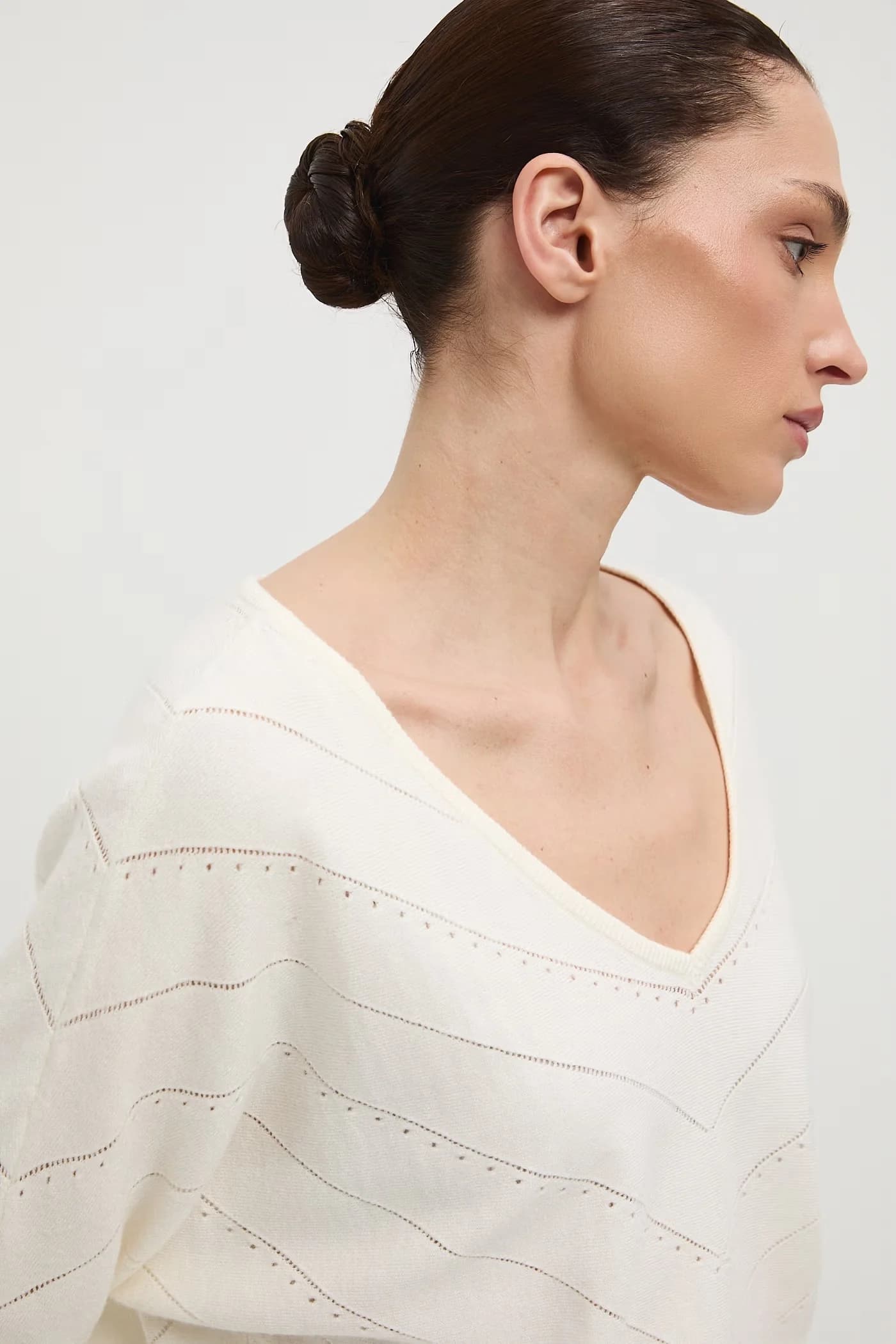 Женский ажурный свитер - фото 4