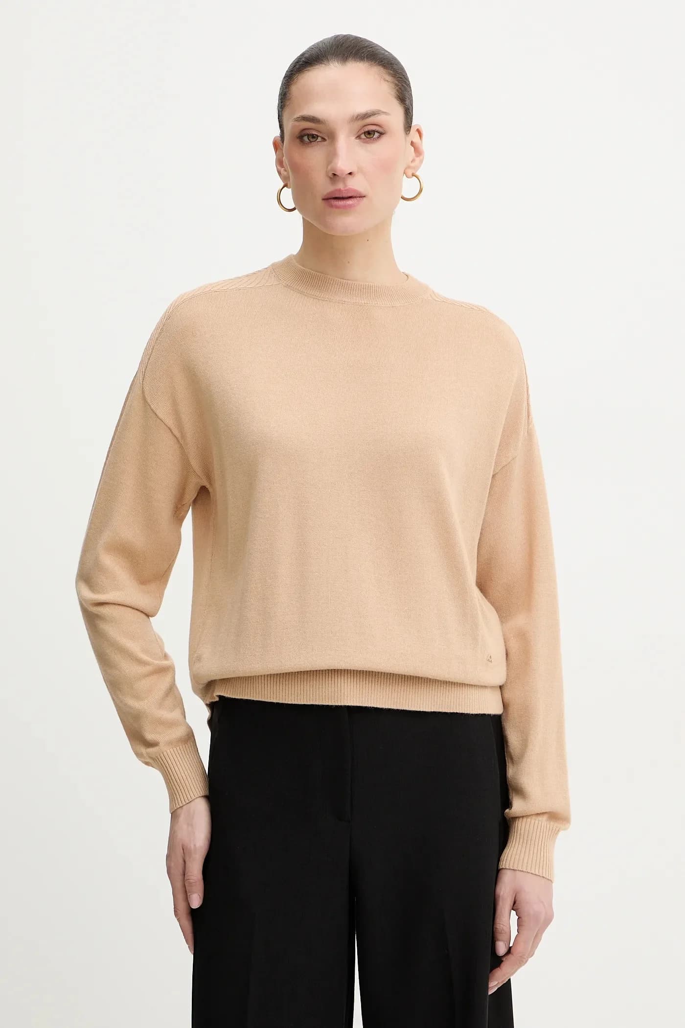 Свитер из смесовой шерсти