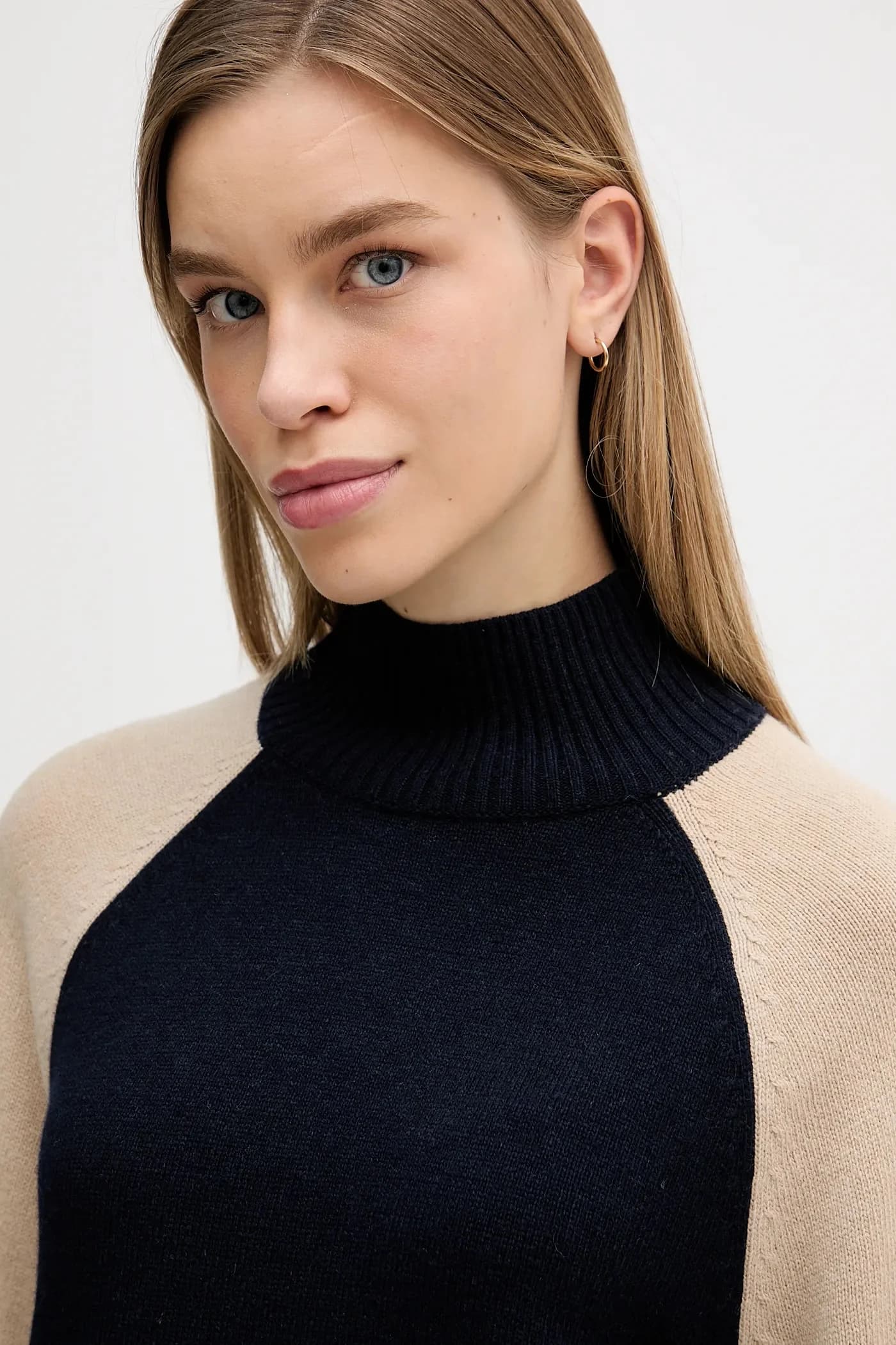 Свитер из шерсти крапивника - фото 4