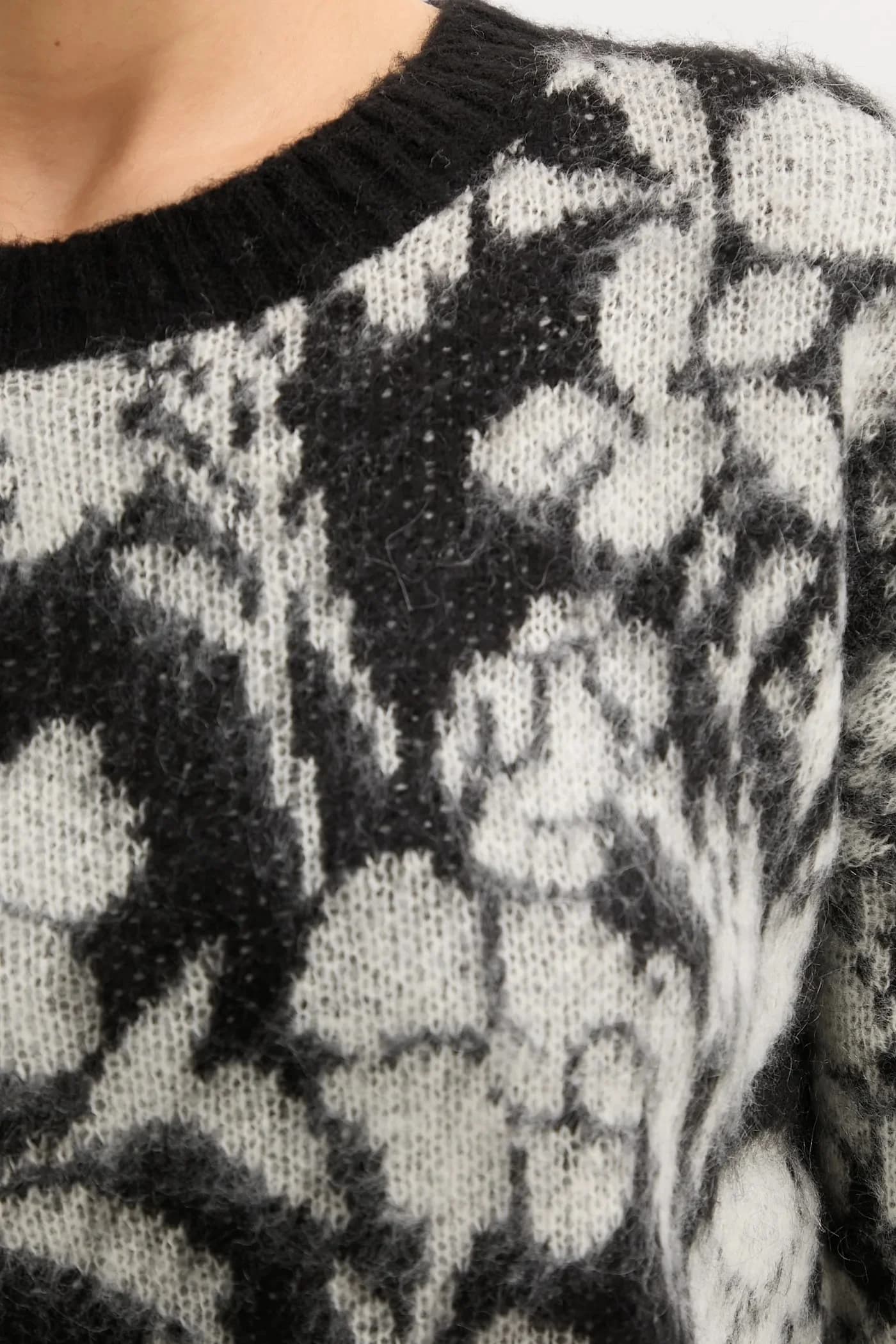 Свитер с мохером - фото 5