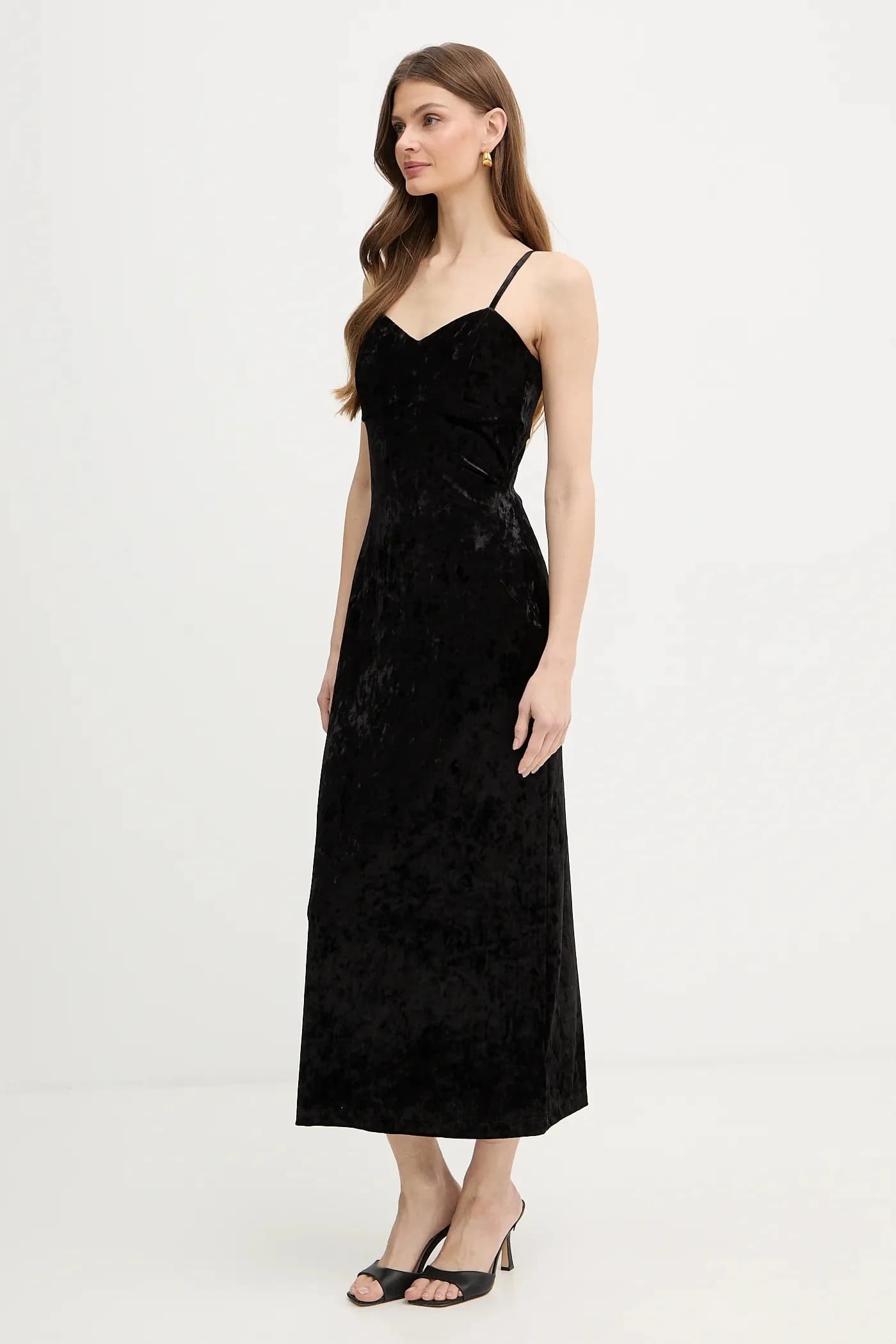 Велюровое платье - фото 2