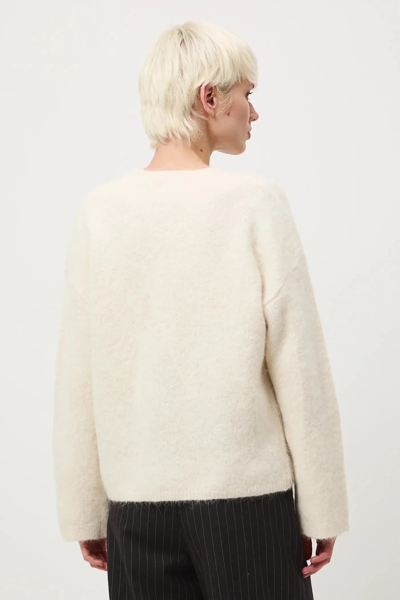 Женский свитер из шерсти альпаки - фото 3