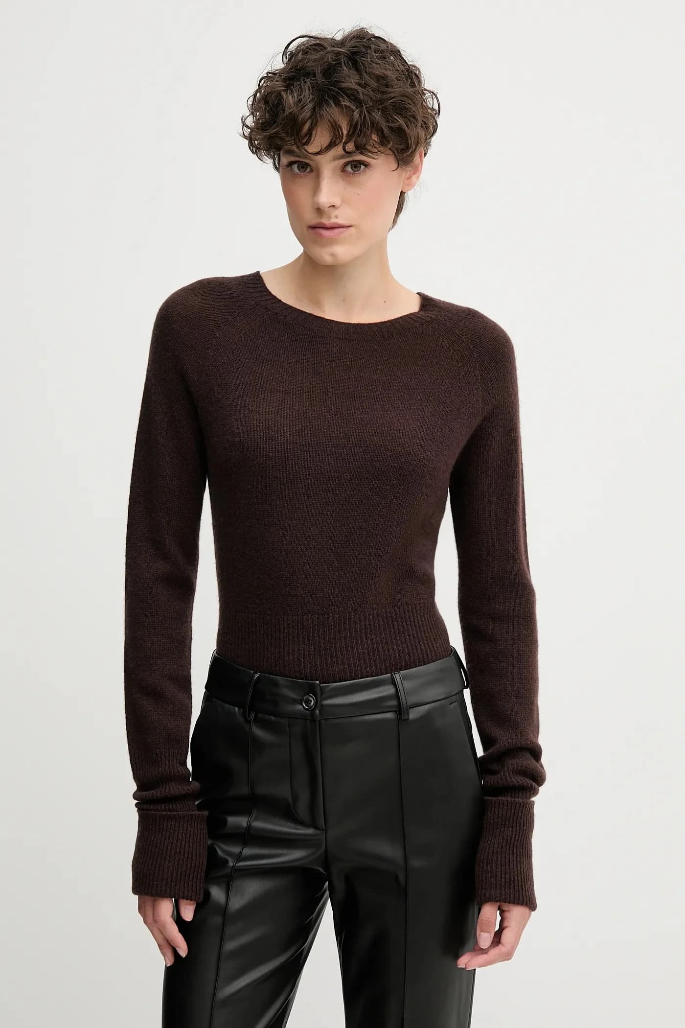 Шерстяной свитер