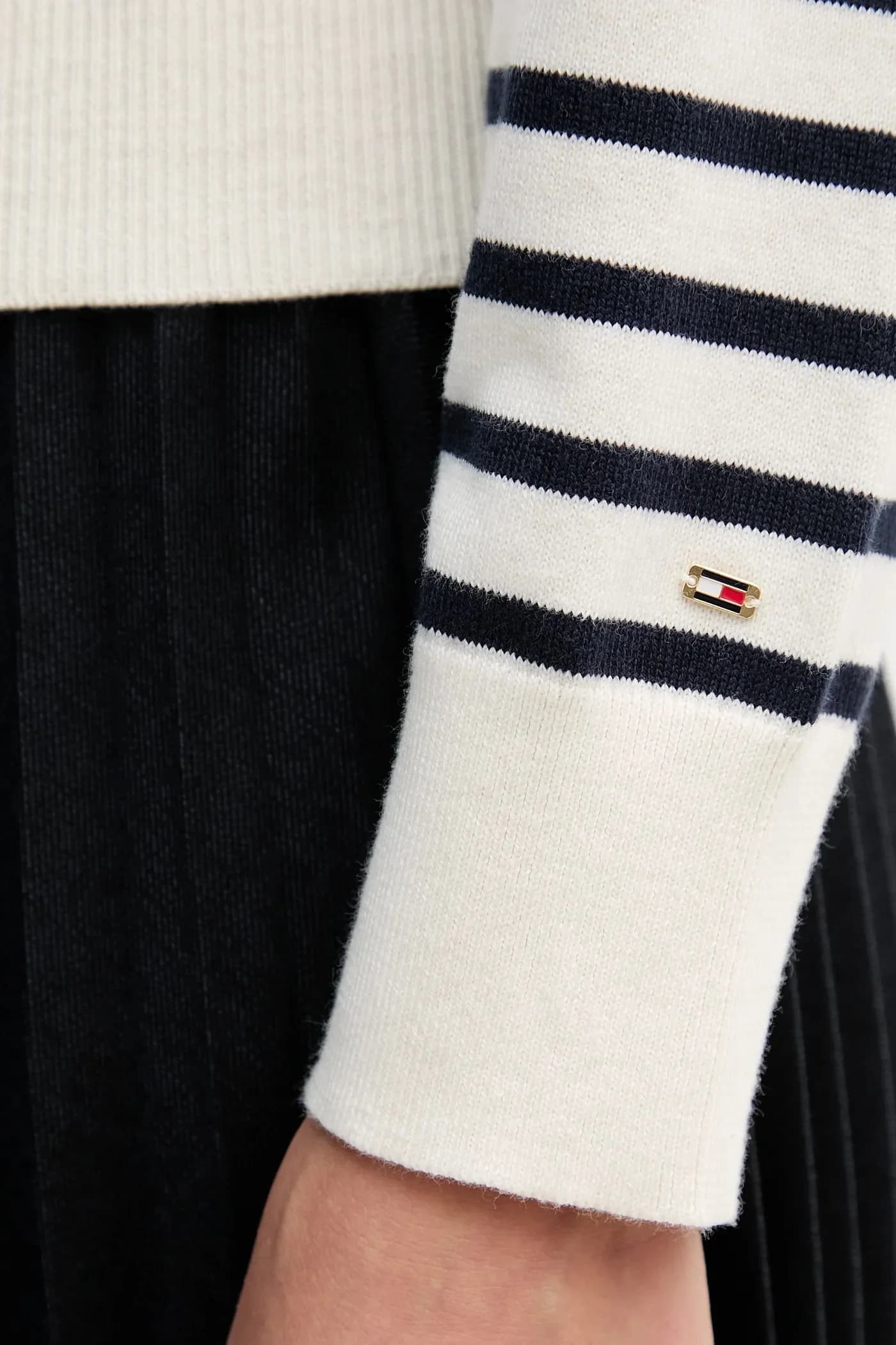 Свитер - фото 6