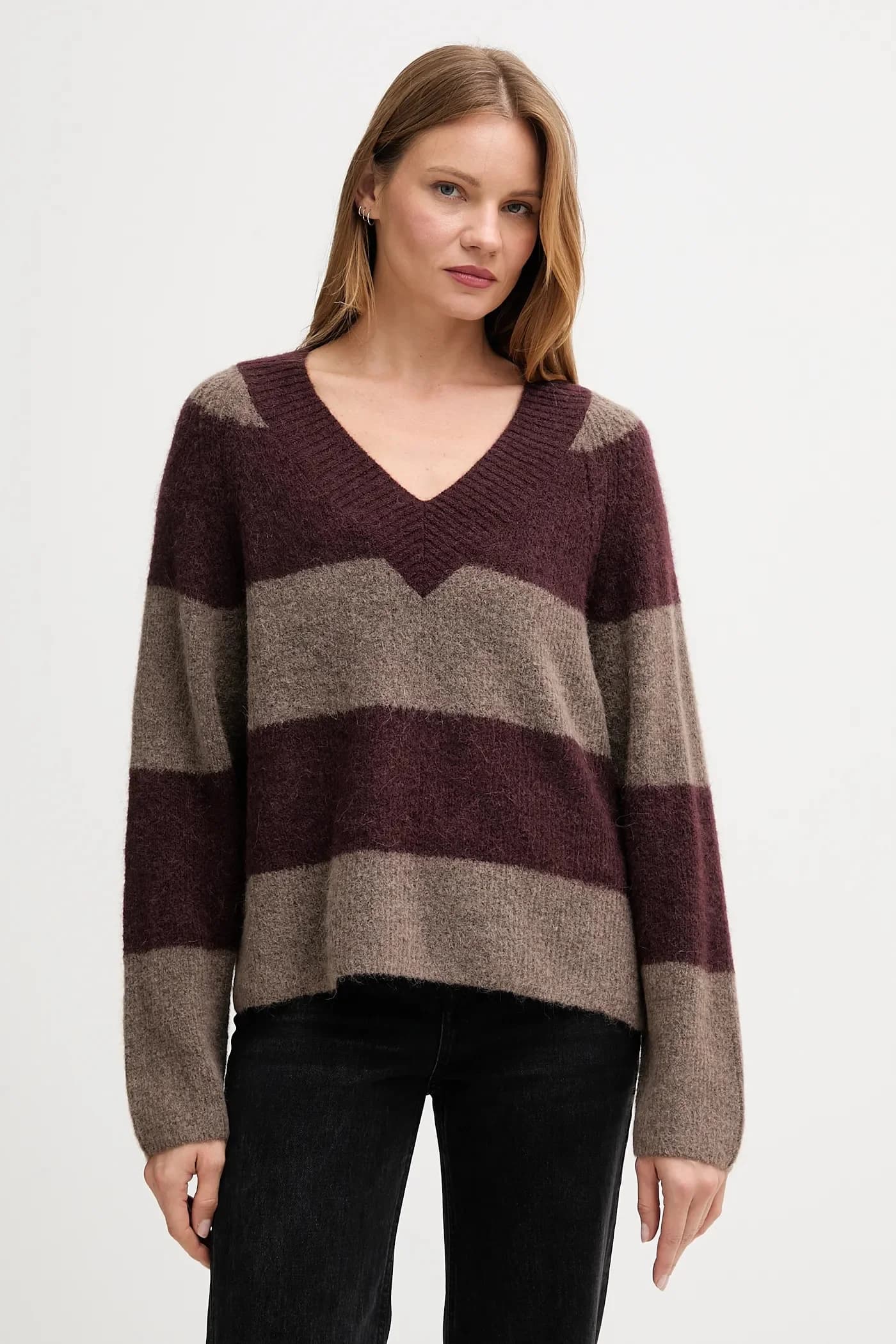 шерстяной свитер TACI