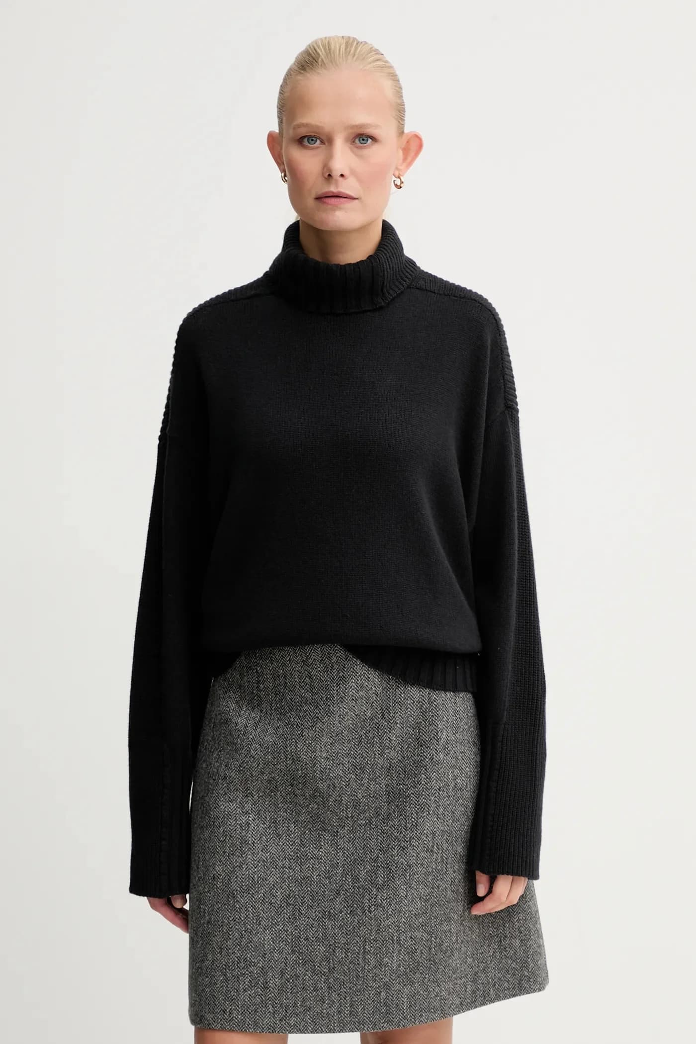 Свитер из смесовой шерсти