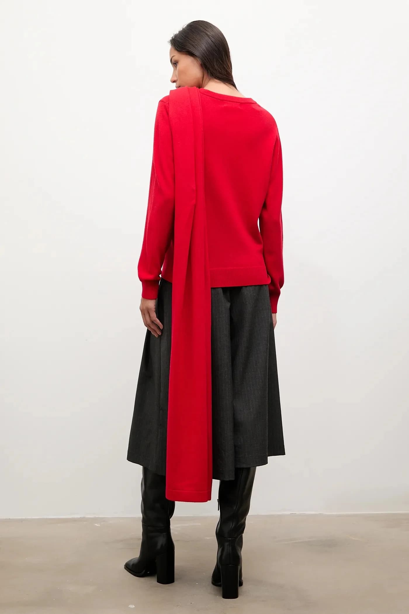 Свитер из мериносовой шерсти с шарфом - фото 3