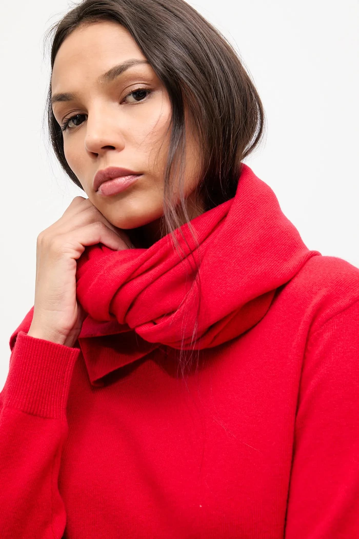 Свитер из мериносовой шерсти с шарфом - фото 4