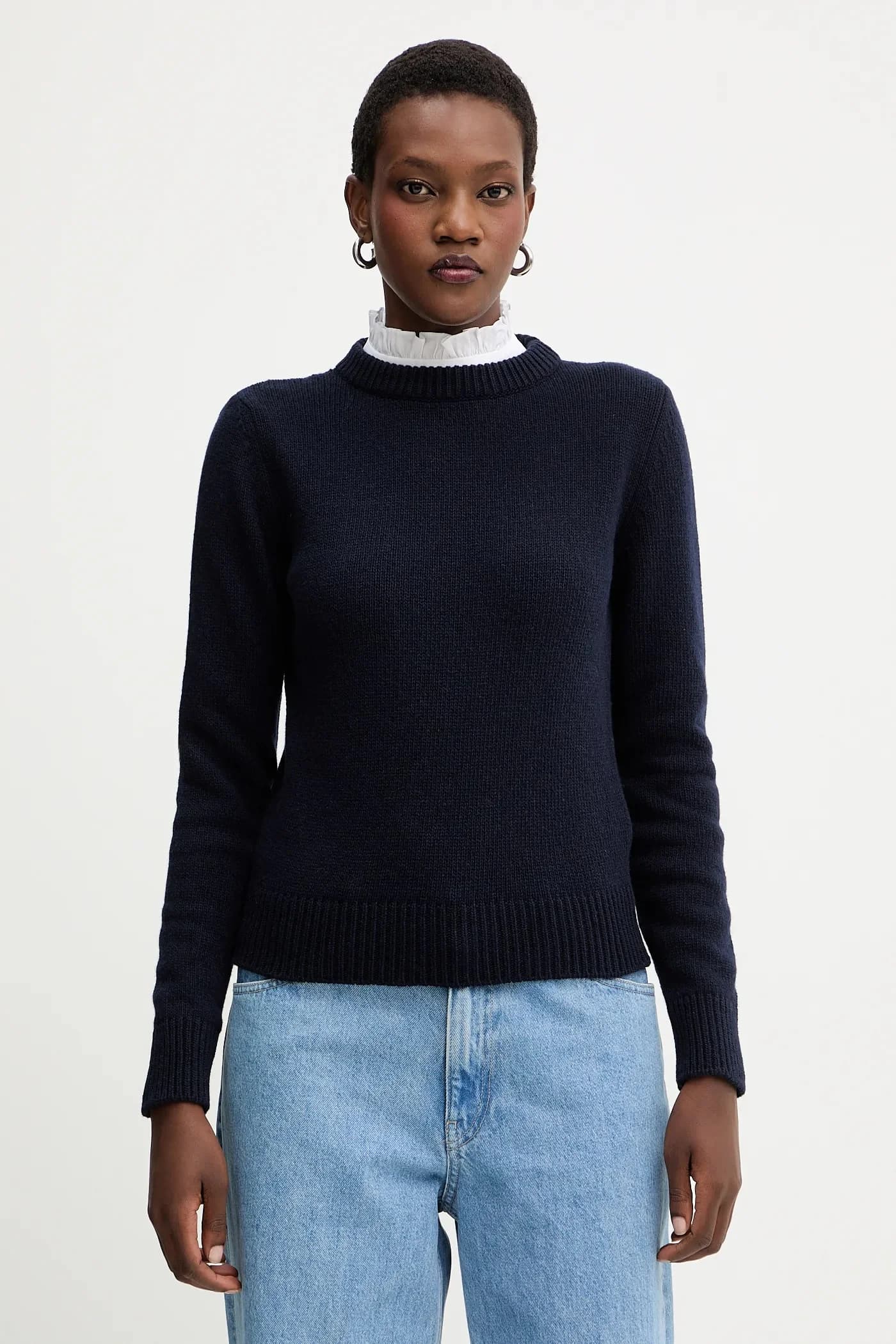 Шерстяной свитер