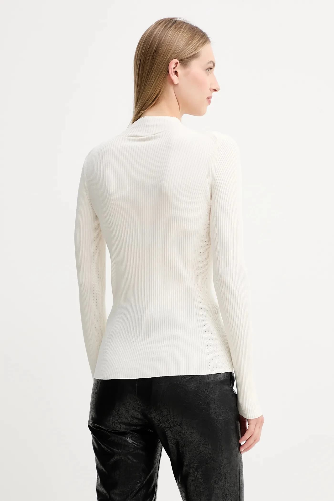 Свитер - фото 3