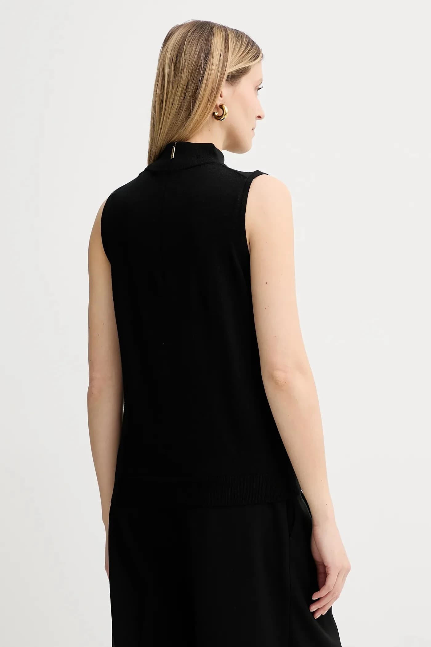 Шерстяной жилет - фото 3