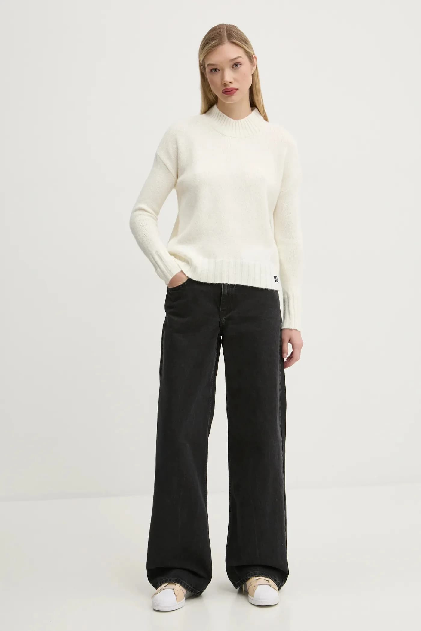 Свитер из смесовой шерсти - фото 2